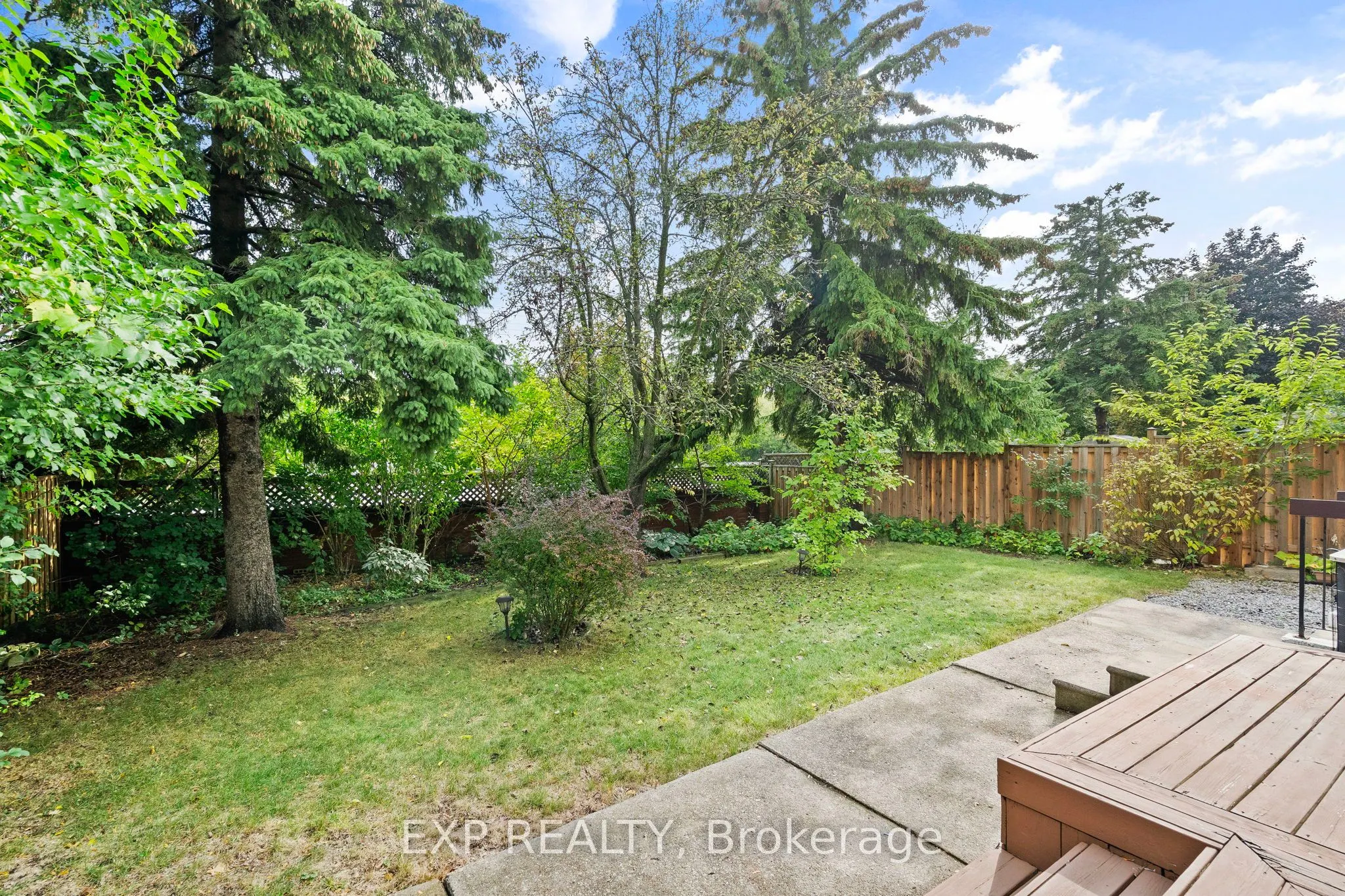 17 Gordon Rowe Crescent