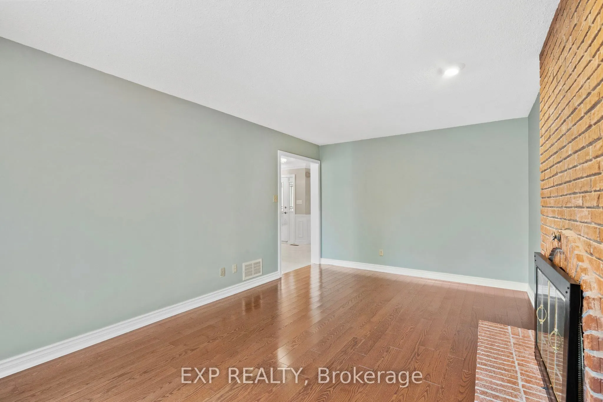 17 Gordon Rowe Crescent