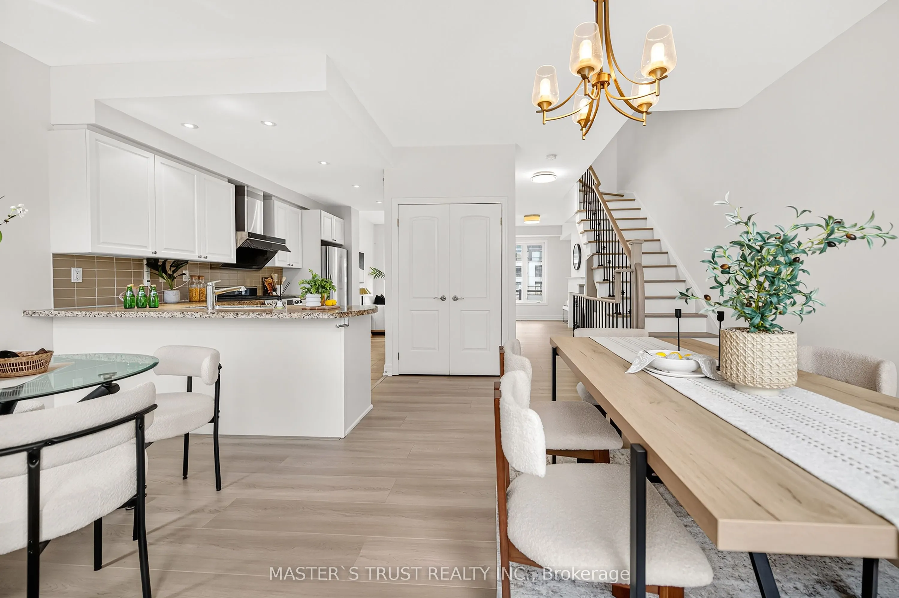 27 Beverley Glen Boulevard, #88