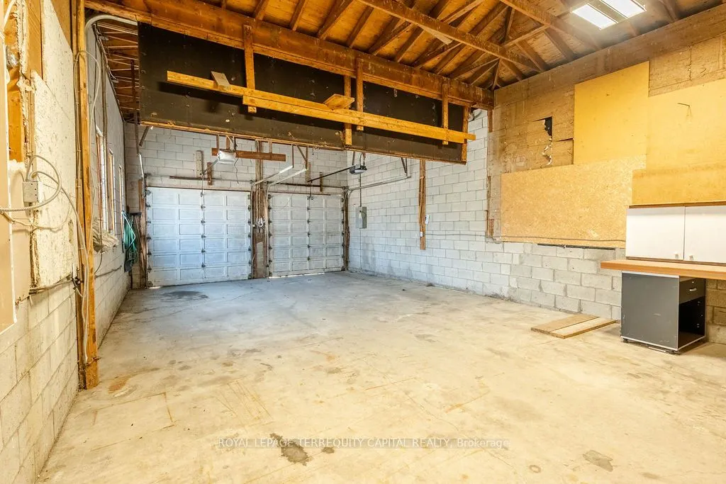 2104 St John's Side Road