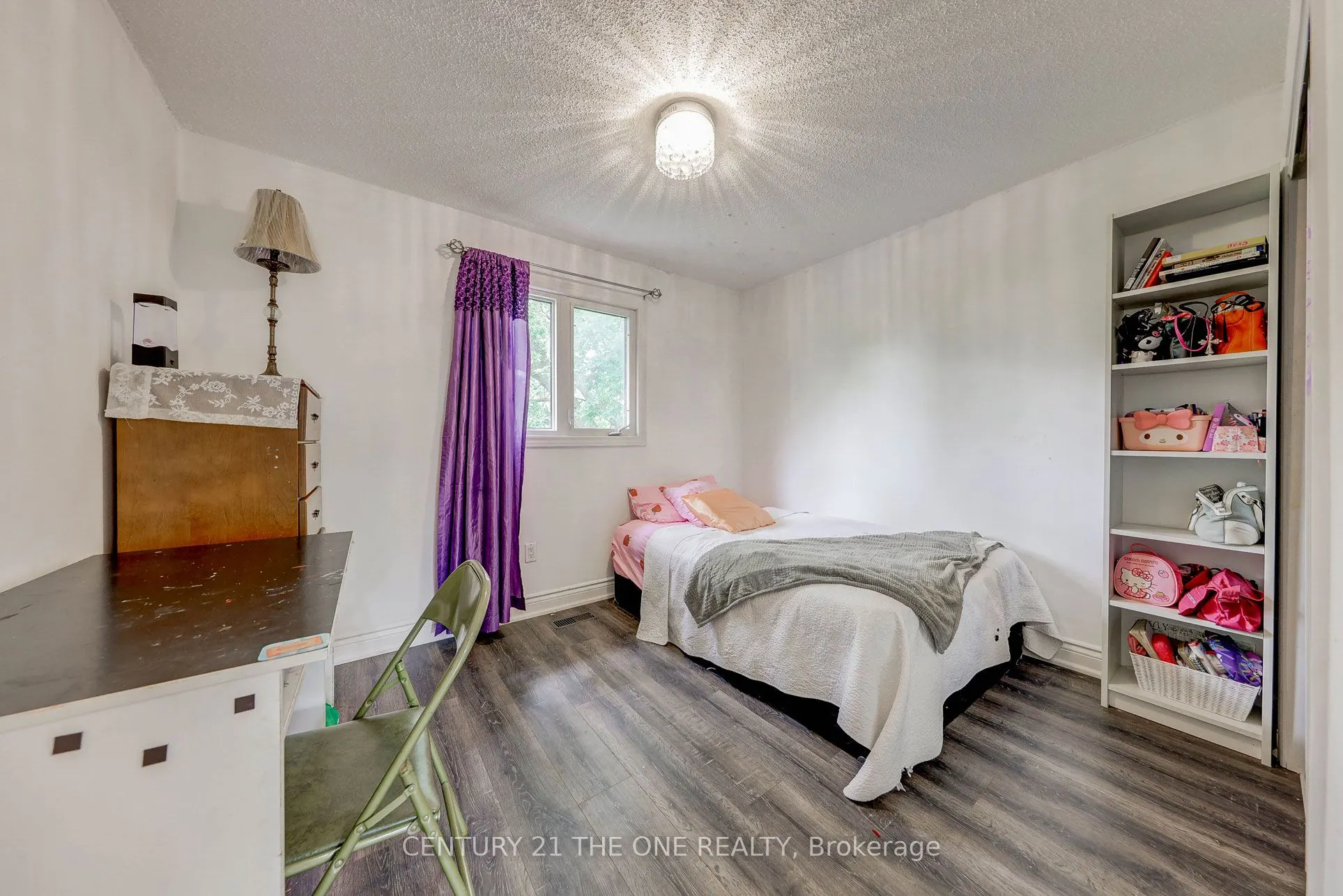 27 Pugsley Avenue