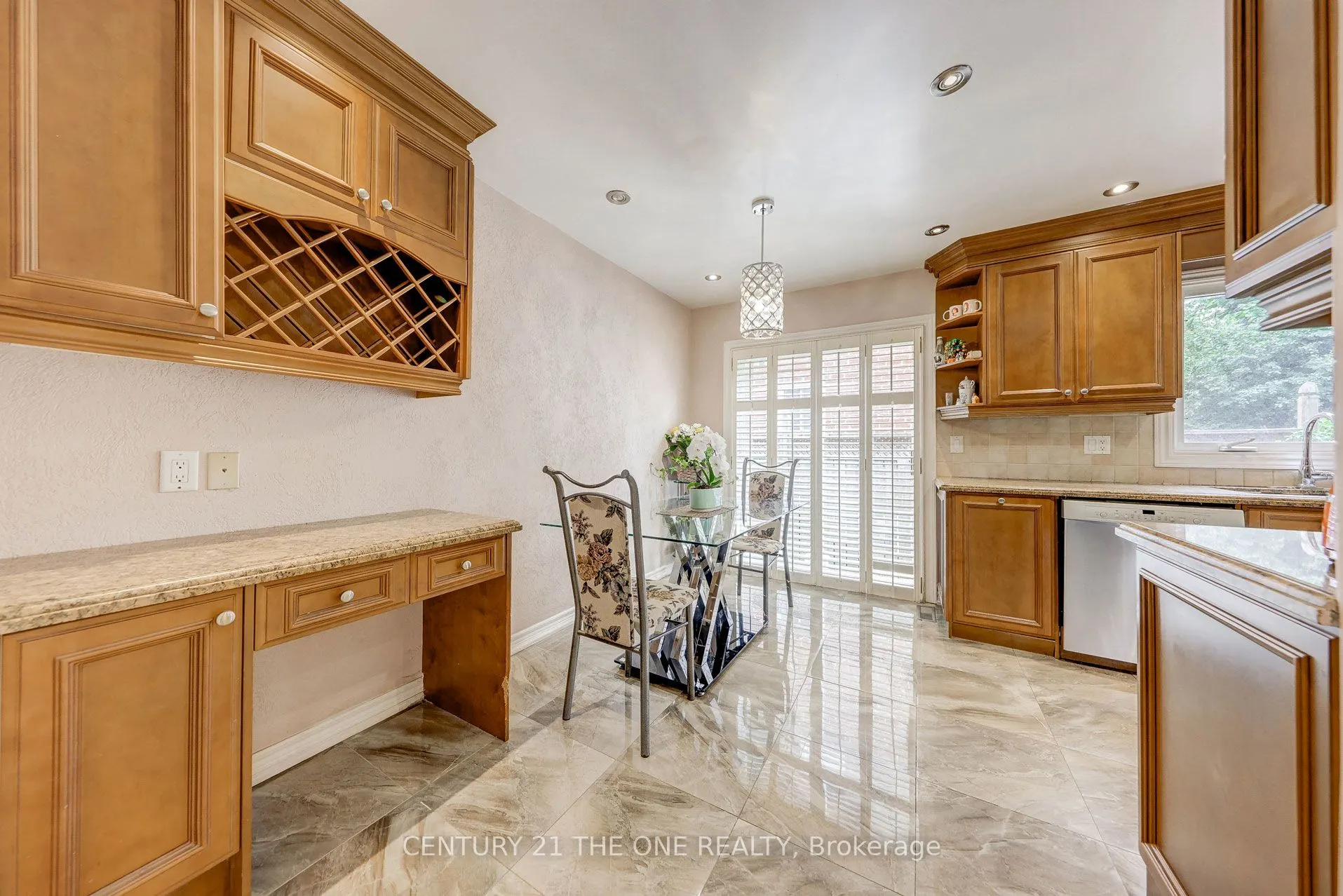 27 Pugsley Avenue