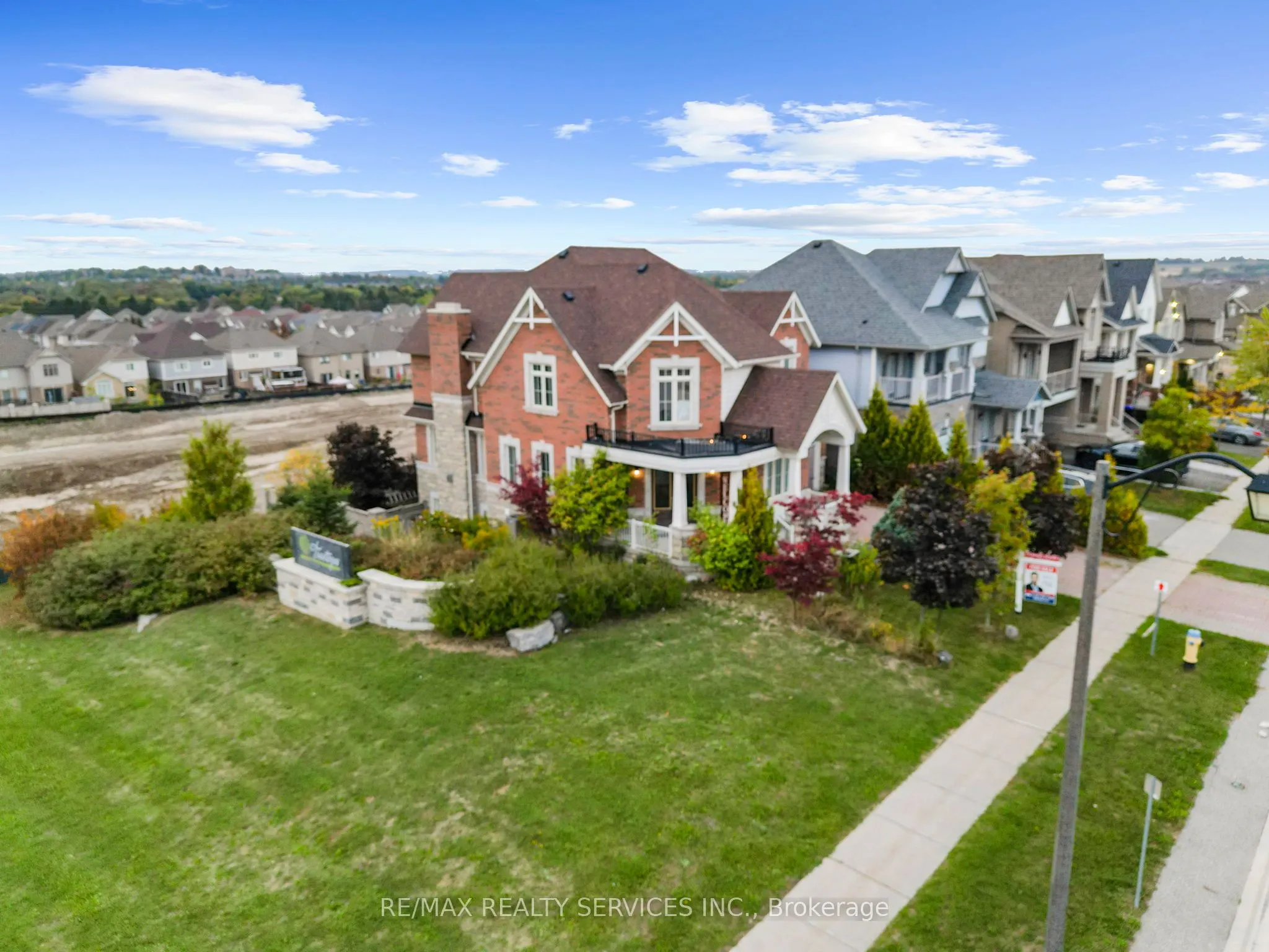 2 Kennedy Boulevard