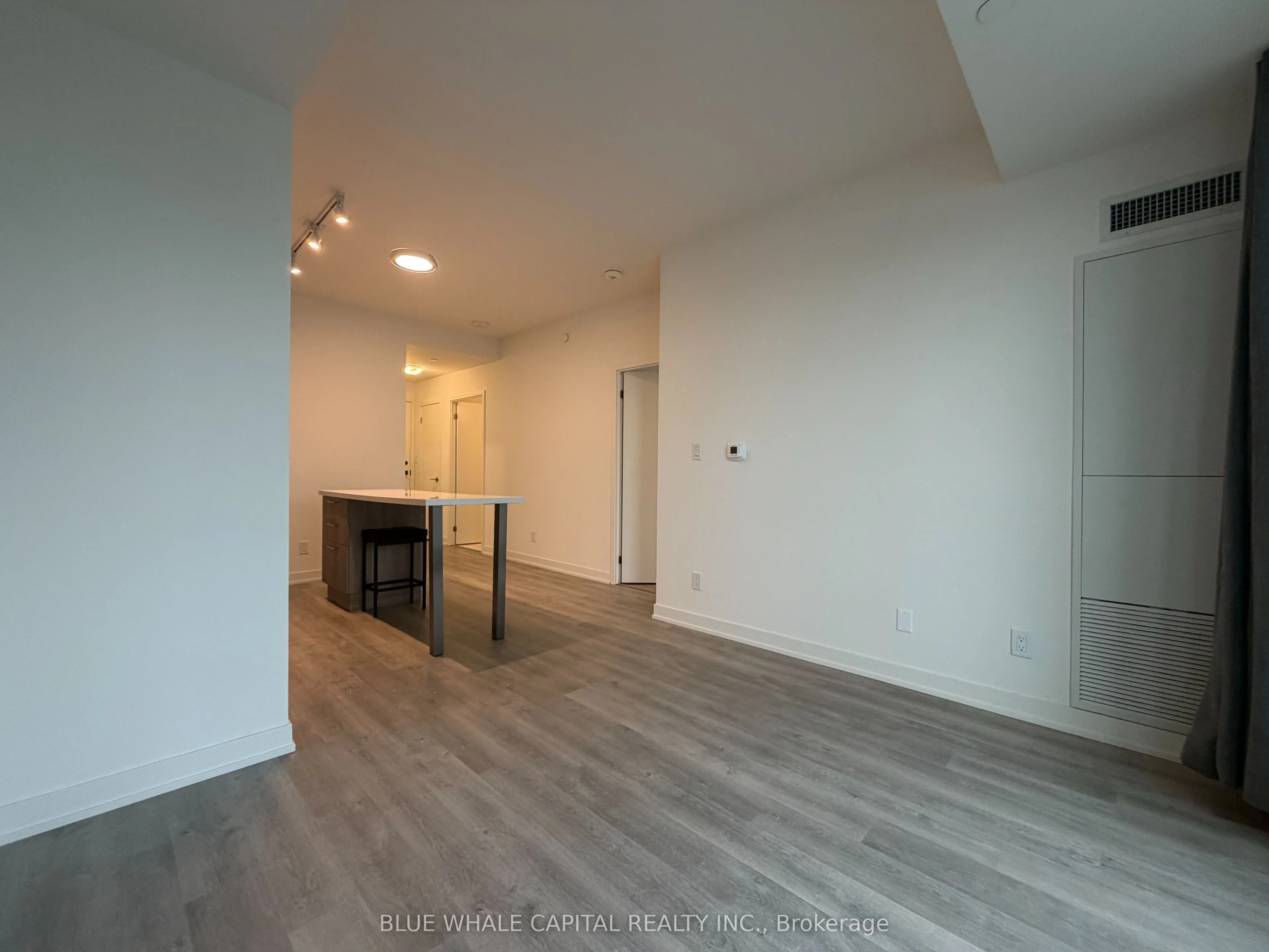 8119 Birchmount Road, #916