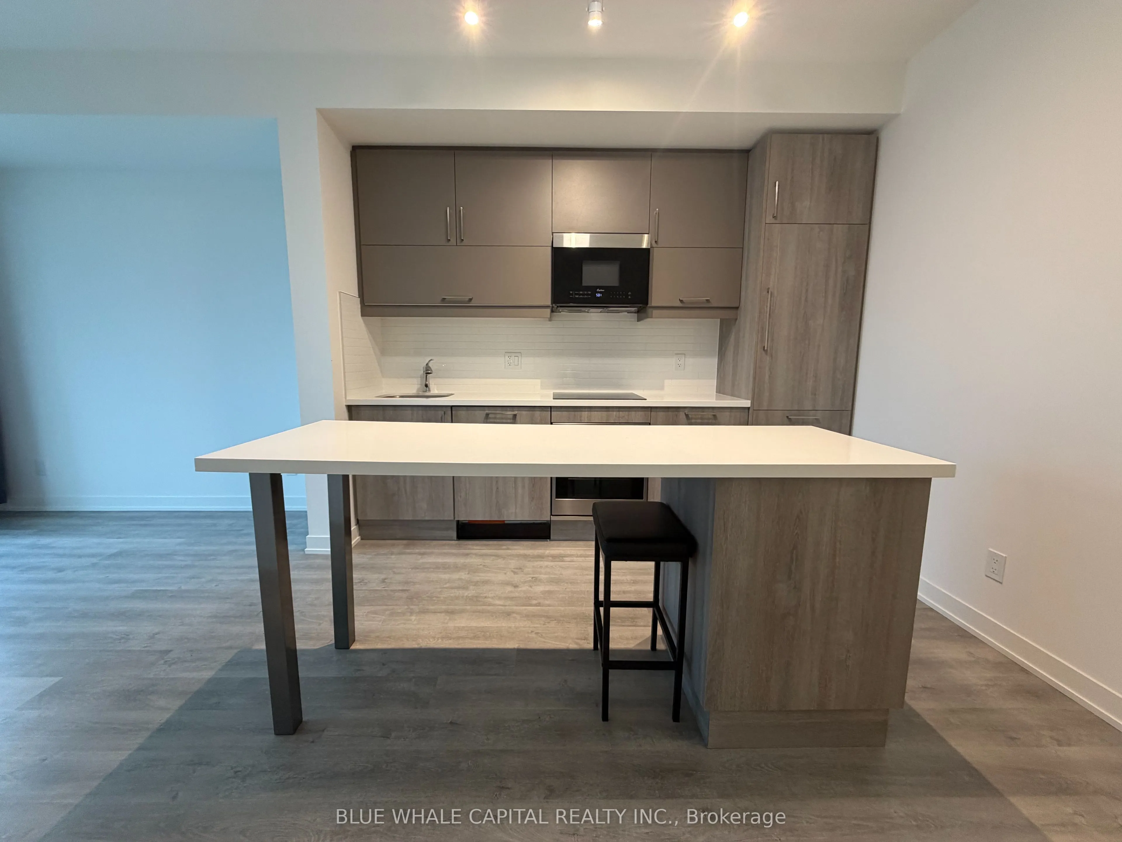8119 Birchmount Road, #916