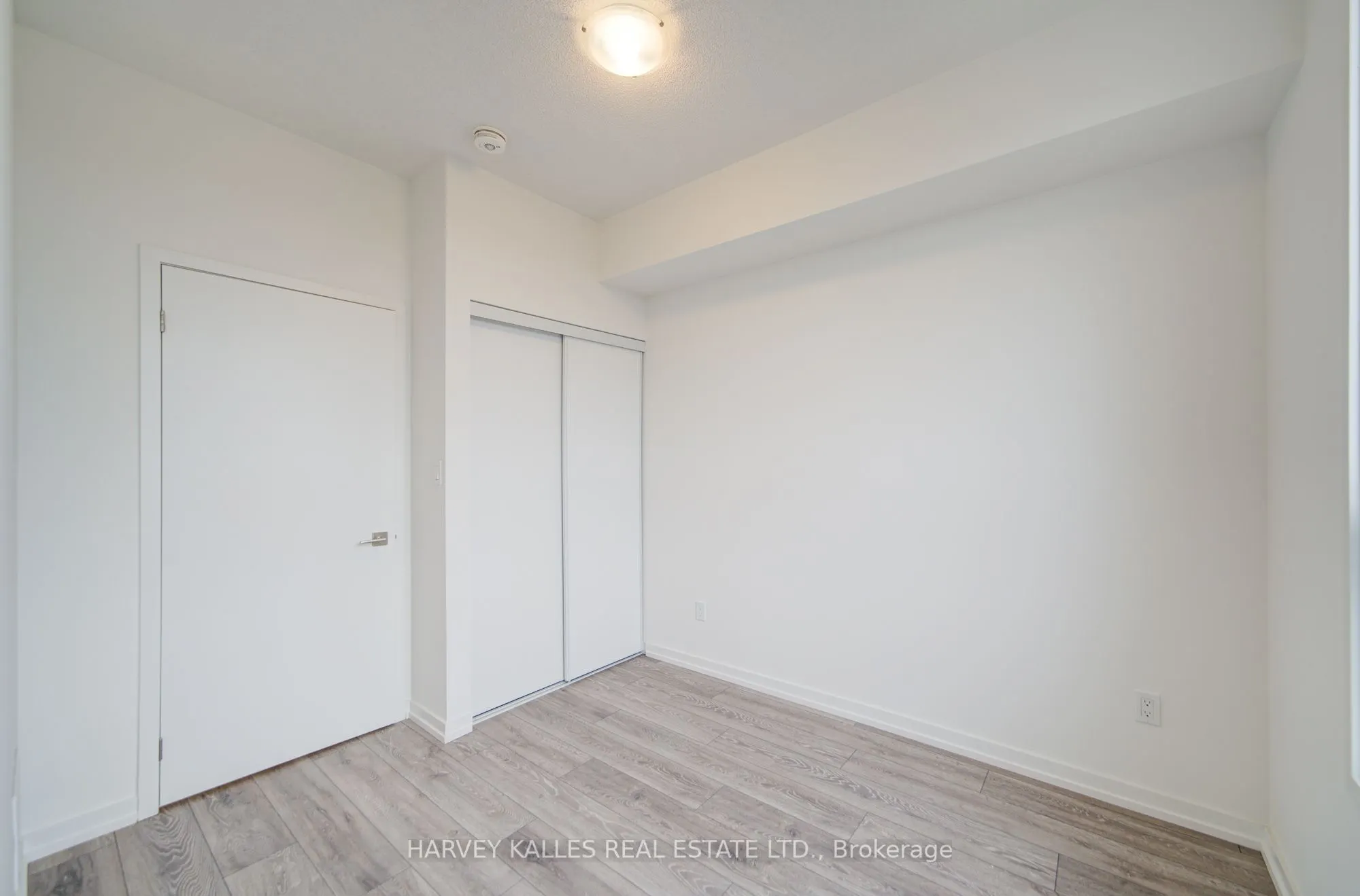 12-14 Lytham Green Circle, #Unit 12