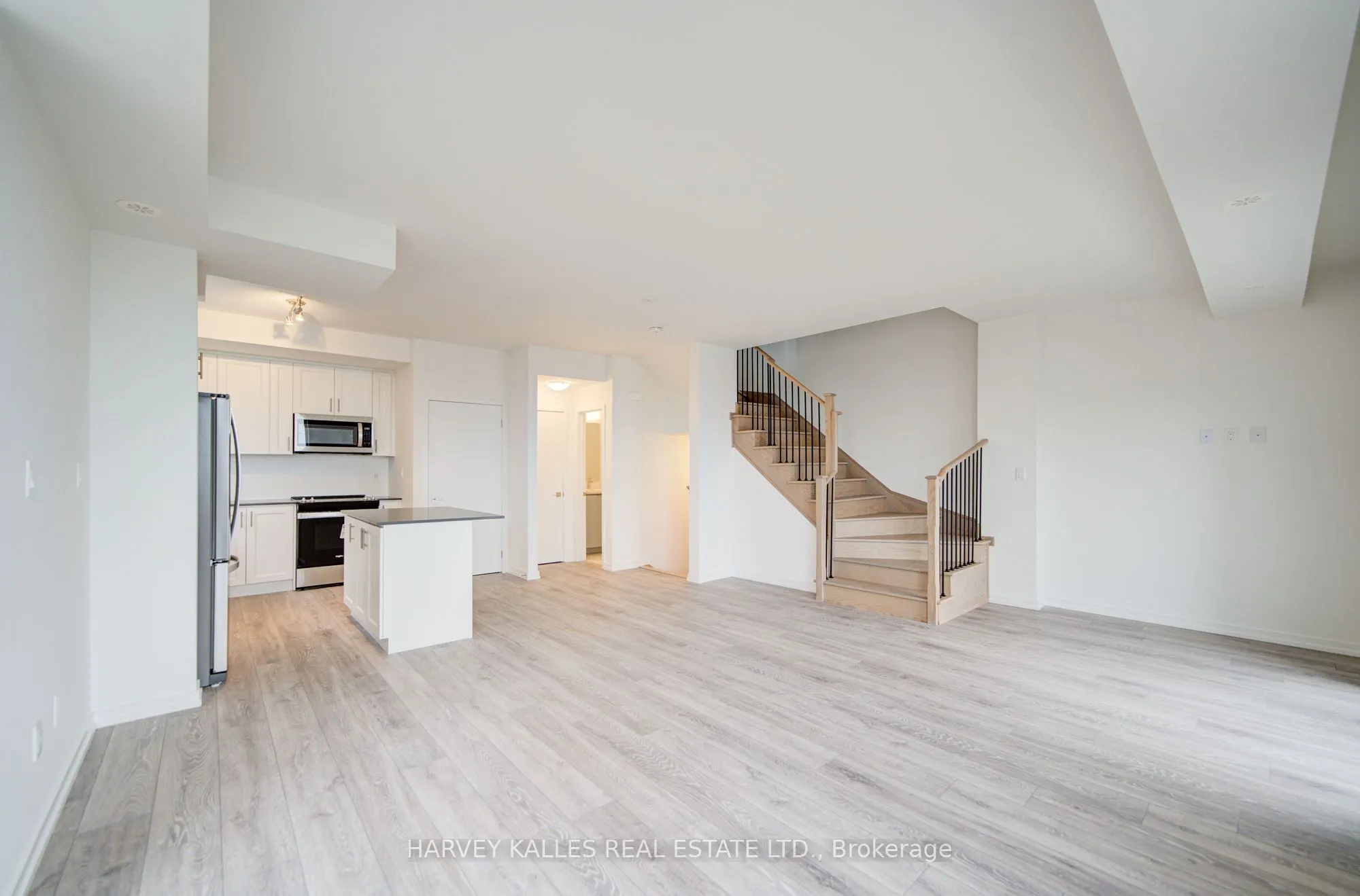 12-14 Lytham Green Circle, #Unit 12
