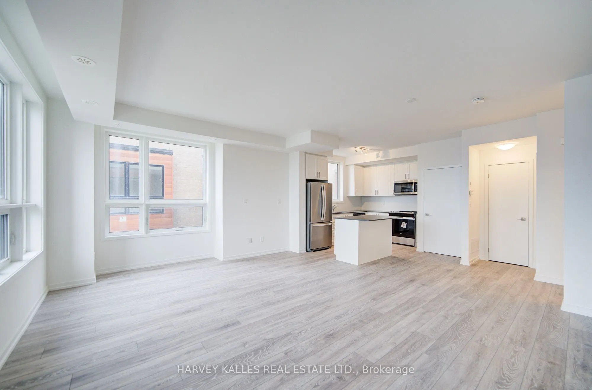 12-14 Lytham Green Circle, #Unit 12