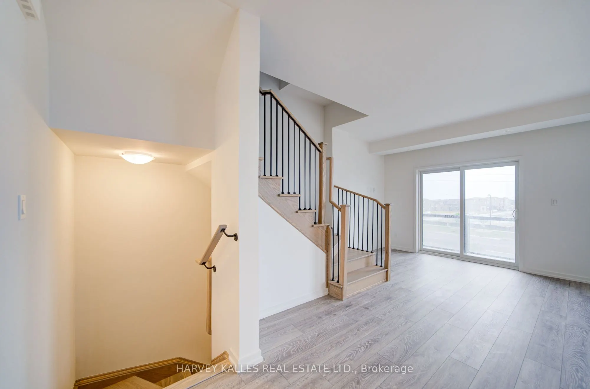 12-14 Lytham Green Circle, #Unit 12