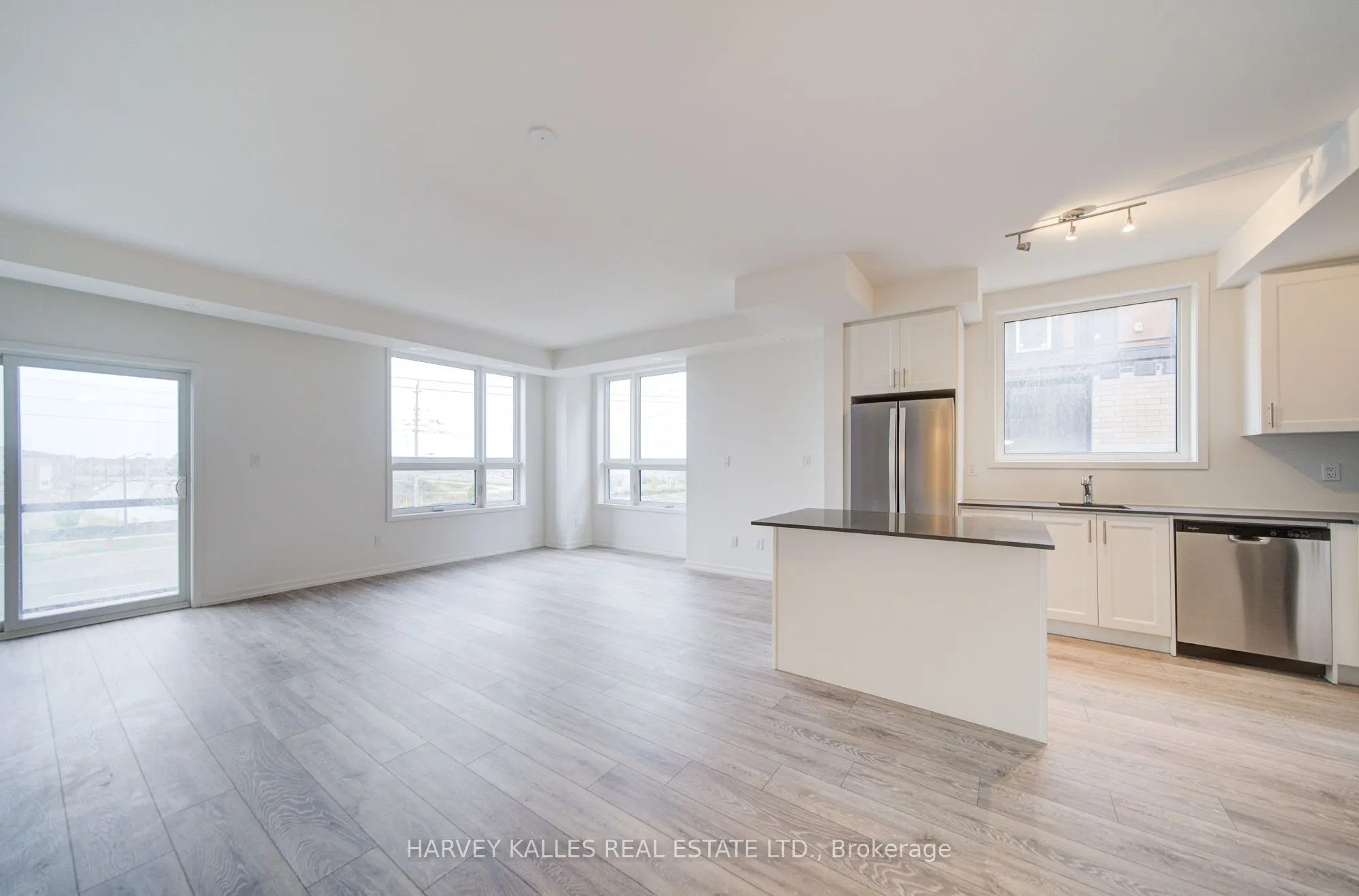 12-14 Lytham Green Circle, #Unit 12