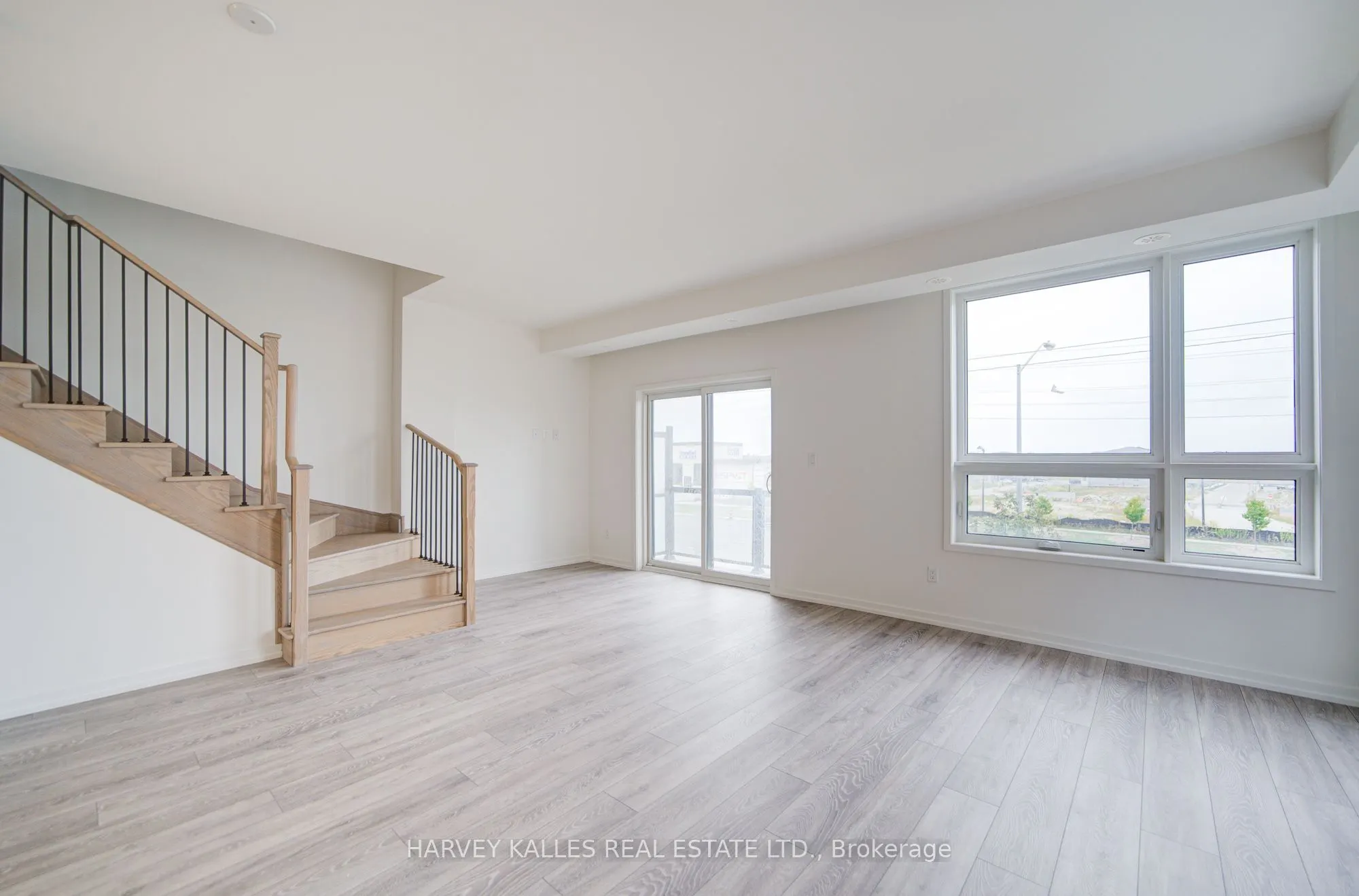 12-14 Lytham Green Circle, #Unit 12