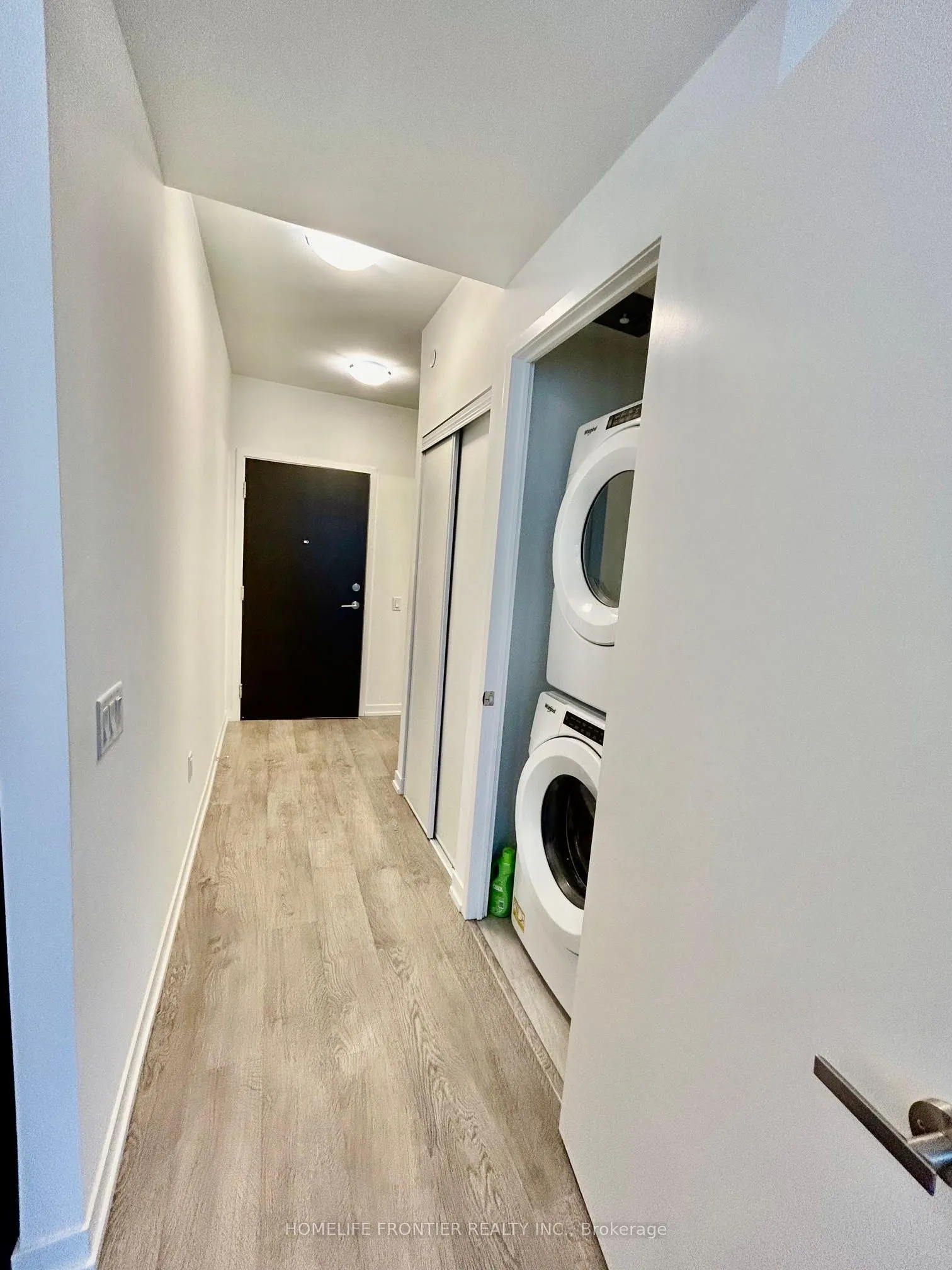 8868 Yonge Street, #623E