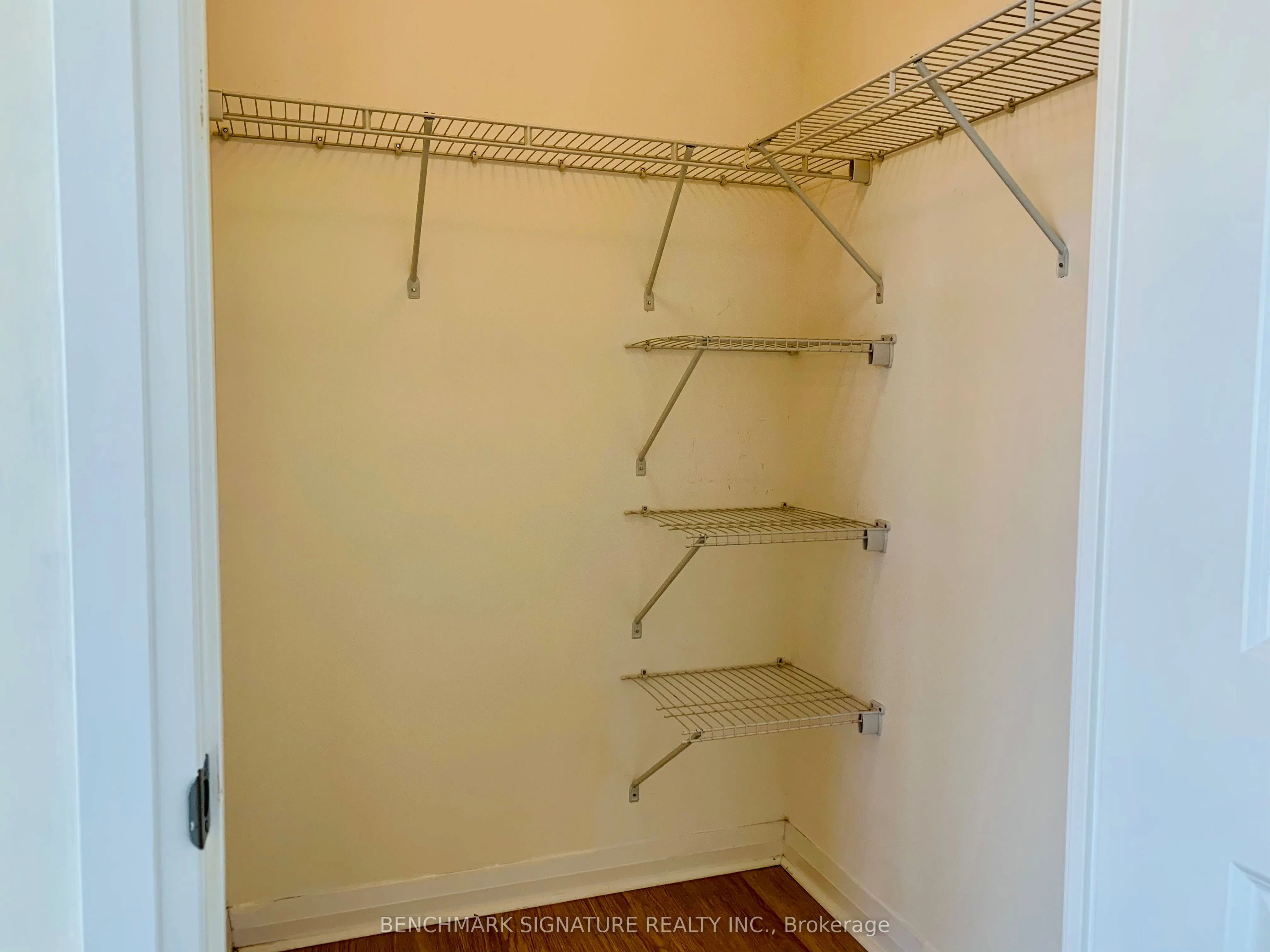 55 Oneida Crescent, #1908