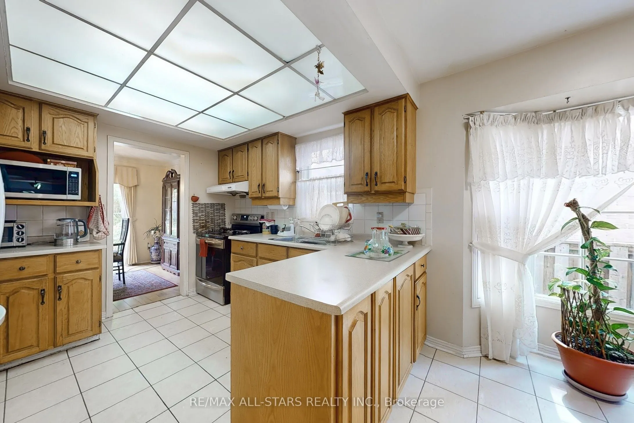 82 Waterbridge Lane