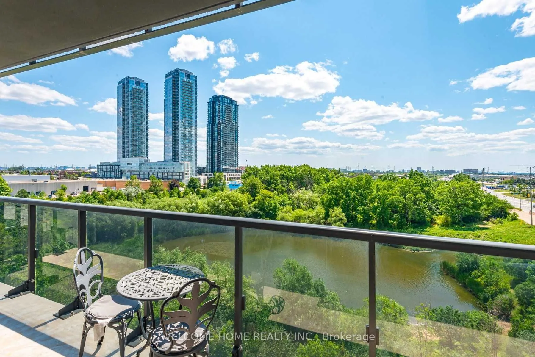 7895 Jane Street, #504