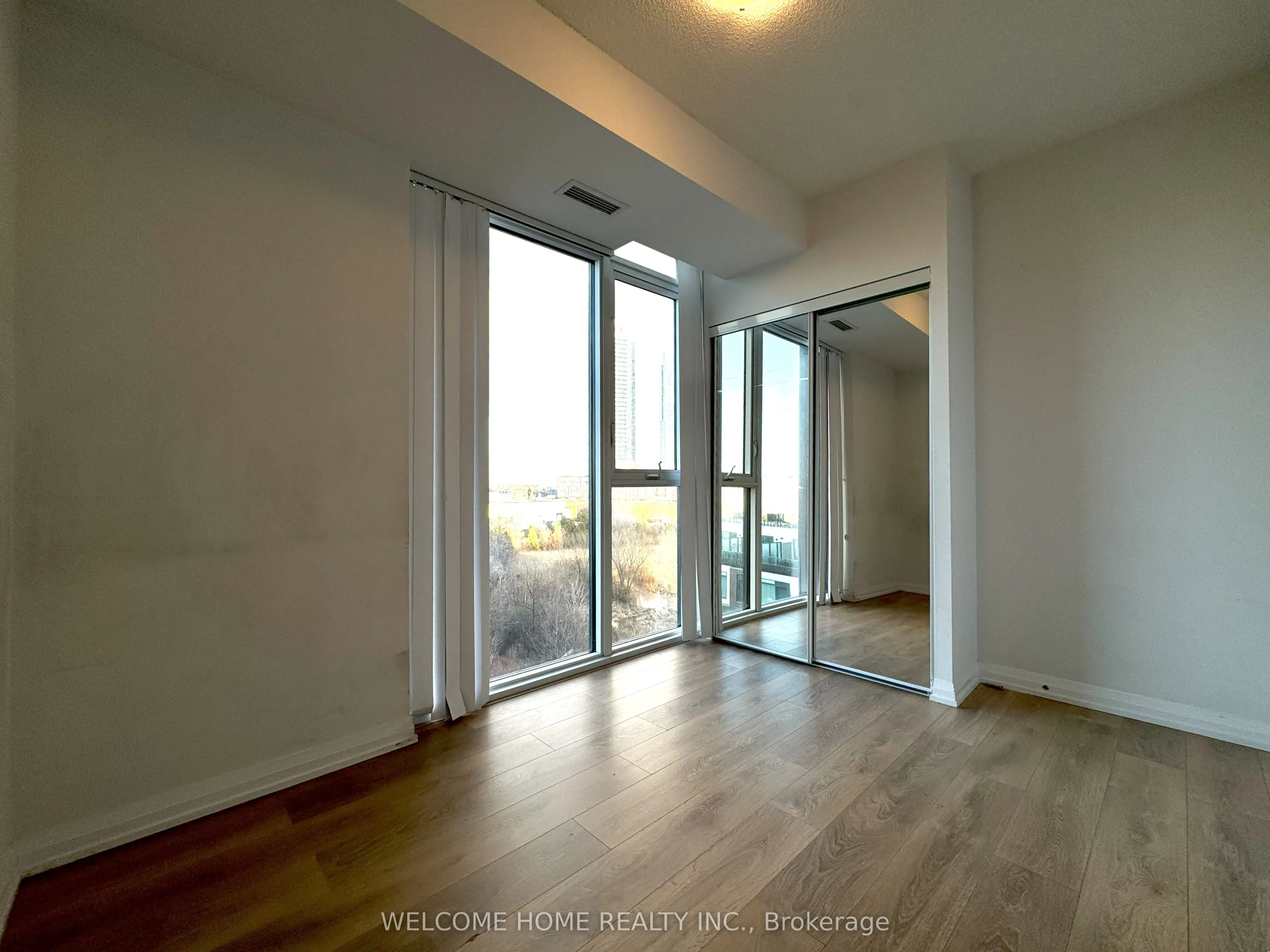 7895 Jane Street, #504