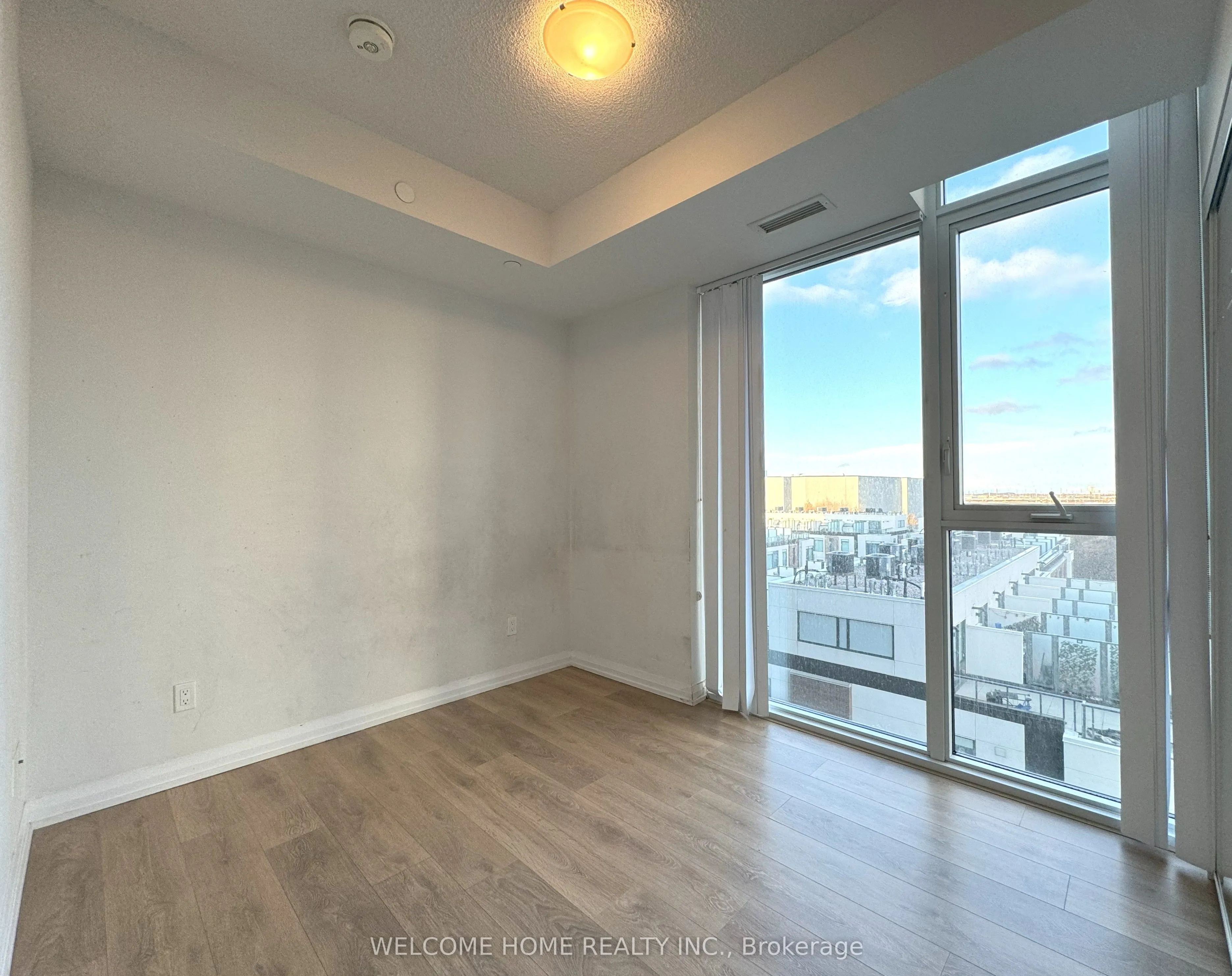 7895 Jane Street, #504