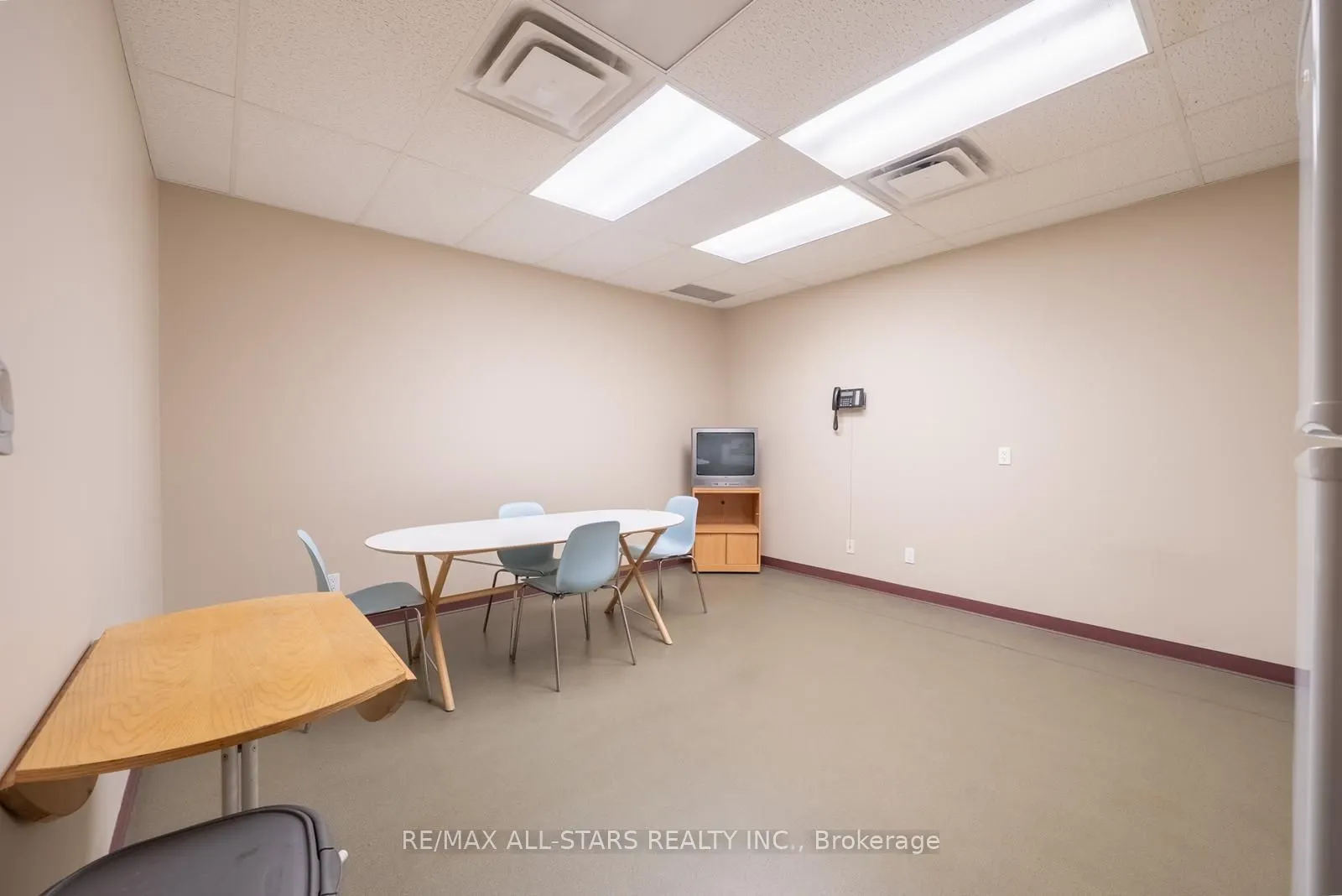 4700 Concession 4 Road, #7