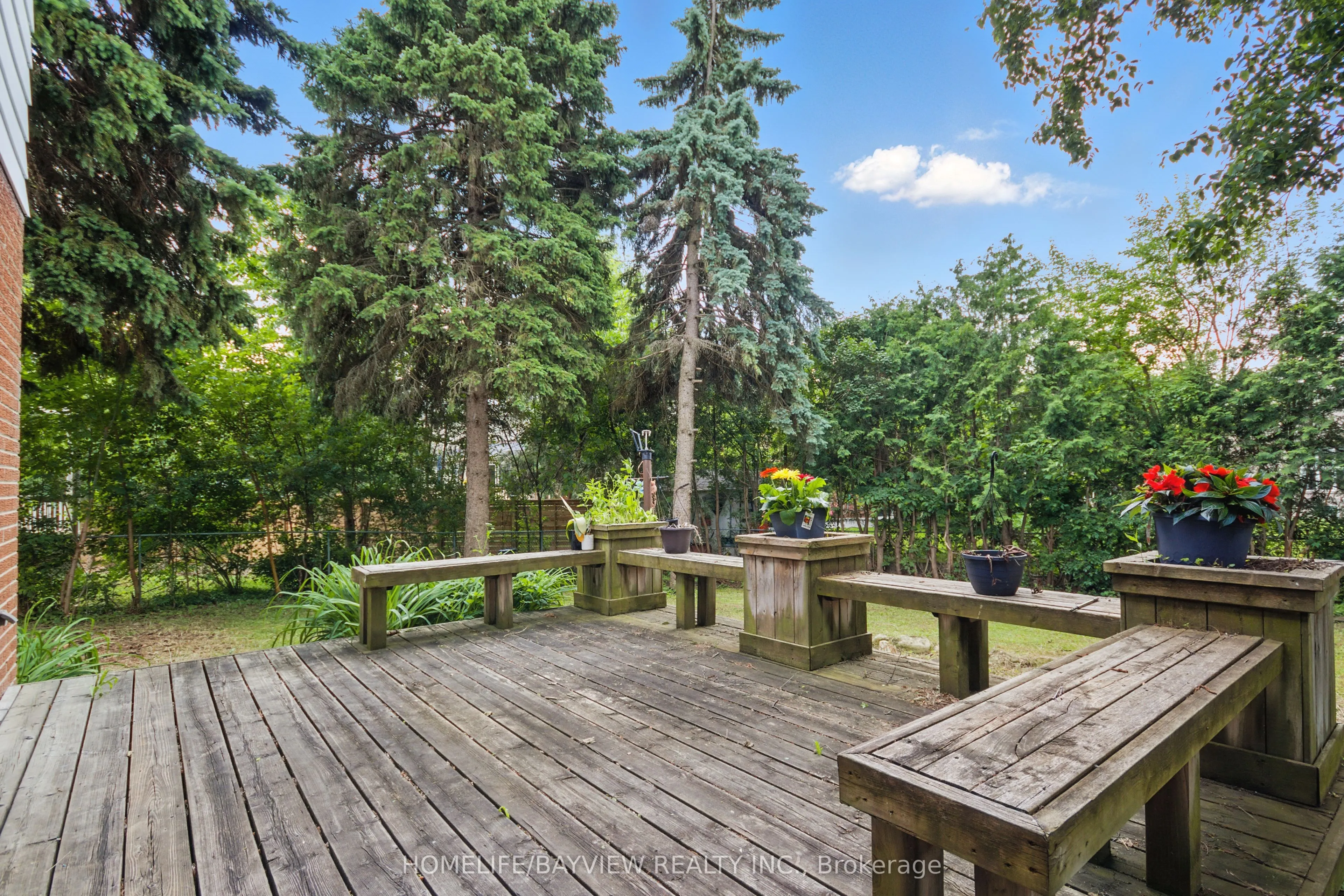 41 Sunnywood Crescent