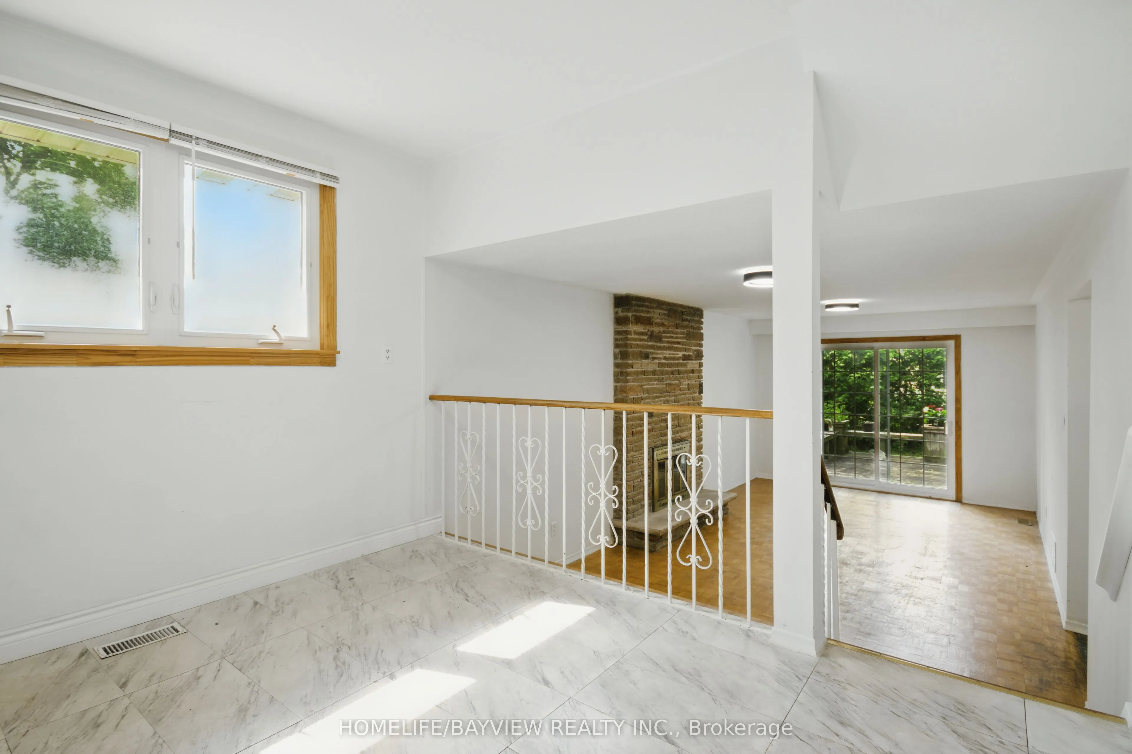41 Sunnywood Crescent