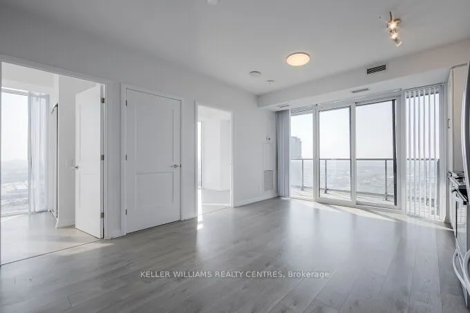 7895 Jane Street, #2804