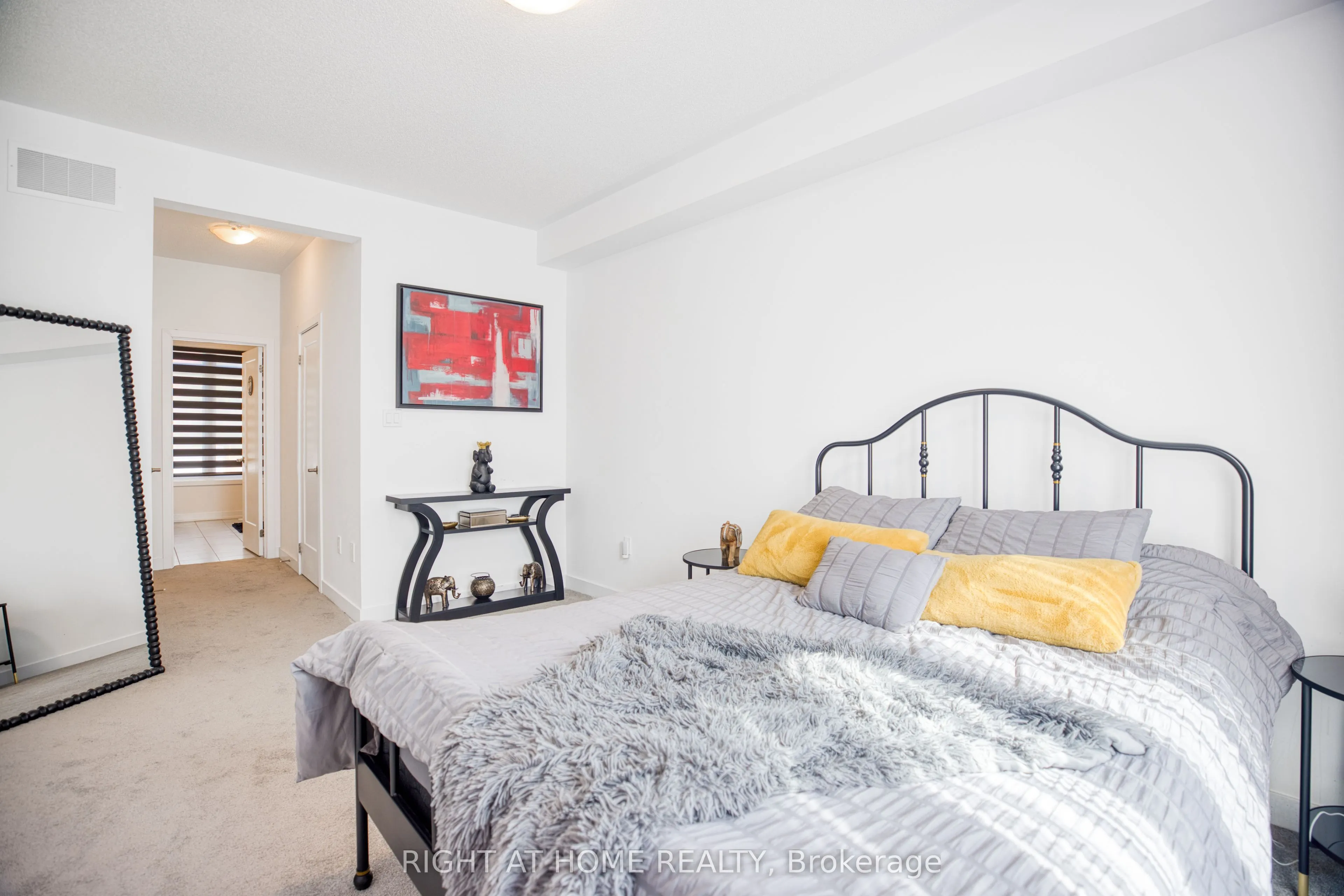21 Lyall Stokes Circle
