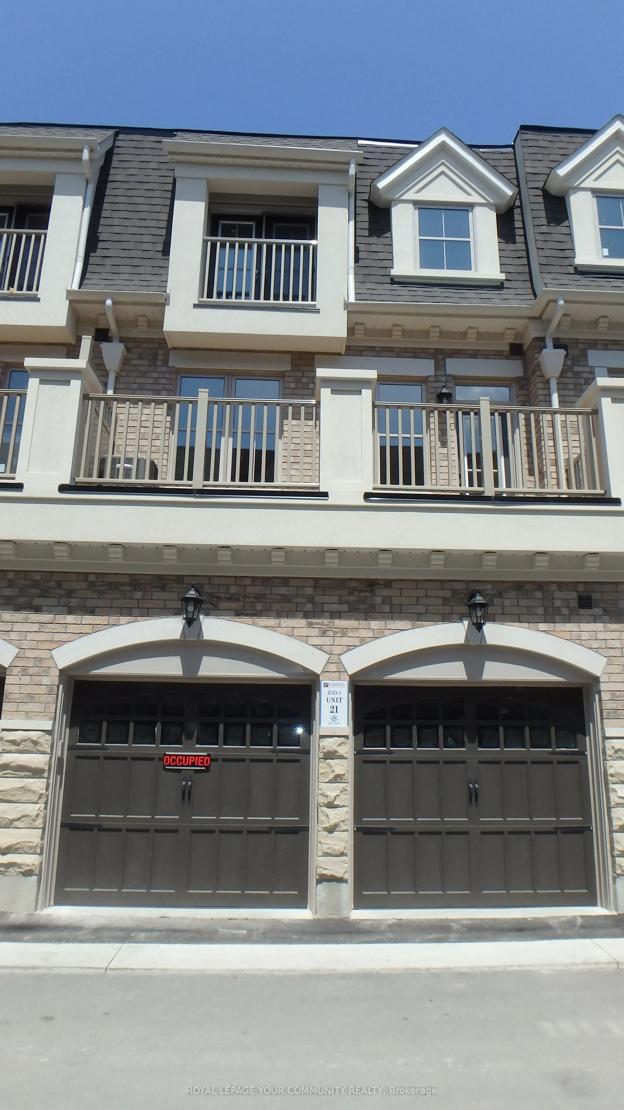 25 Amherst Circle