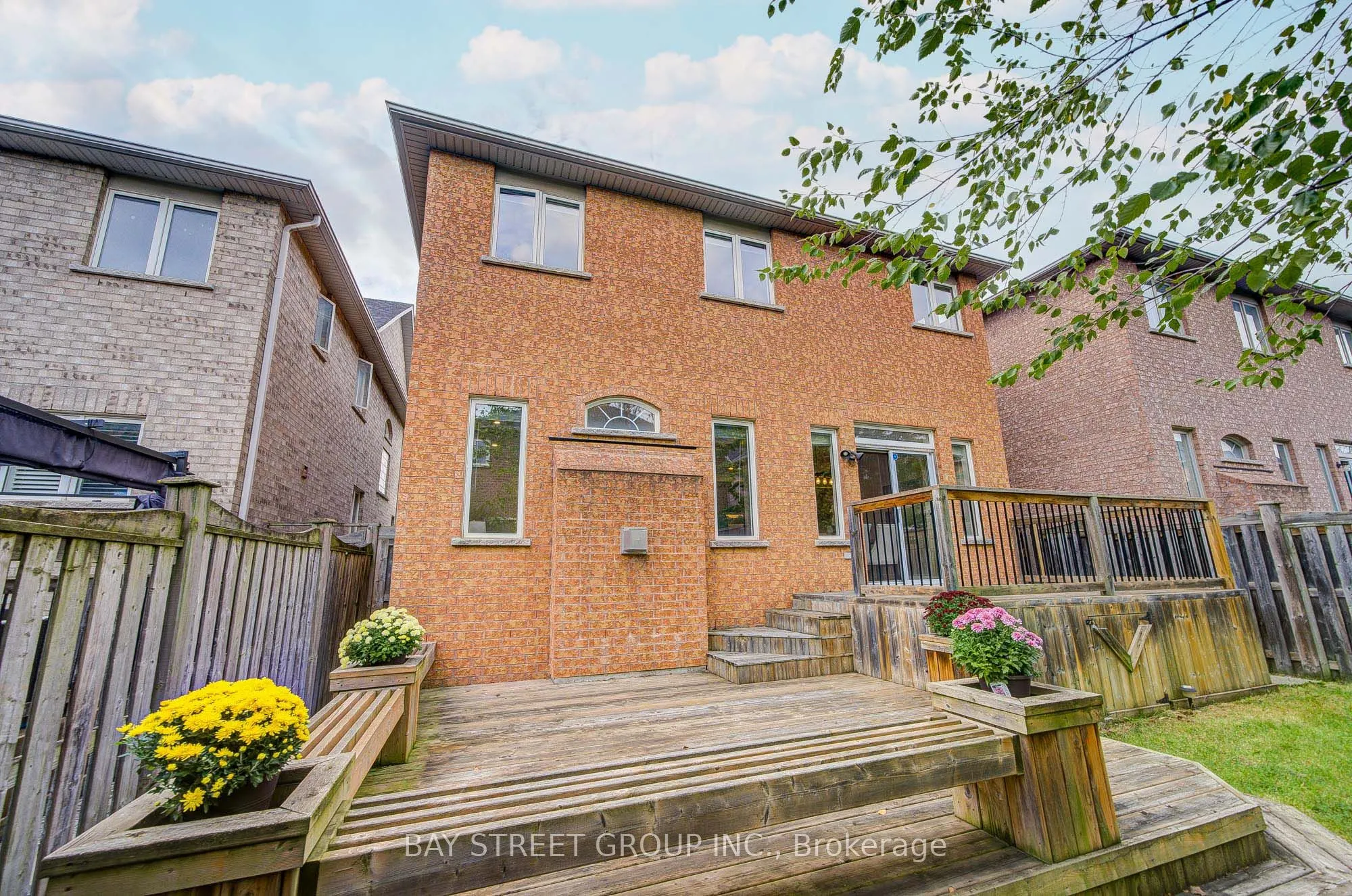 15 Sisley Crescent