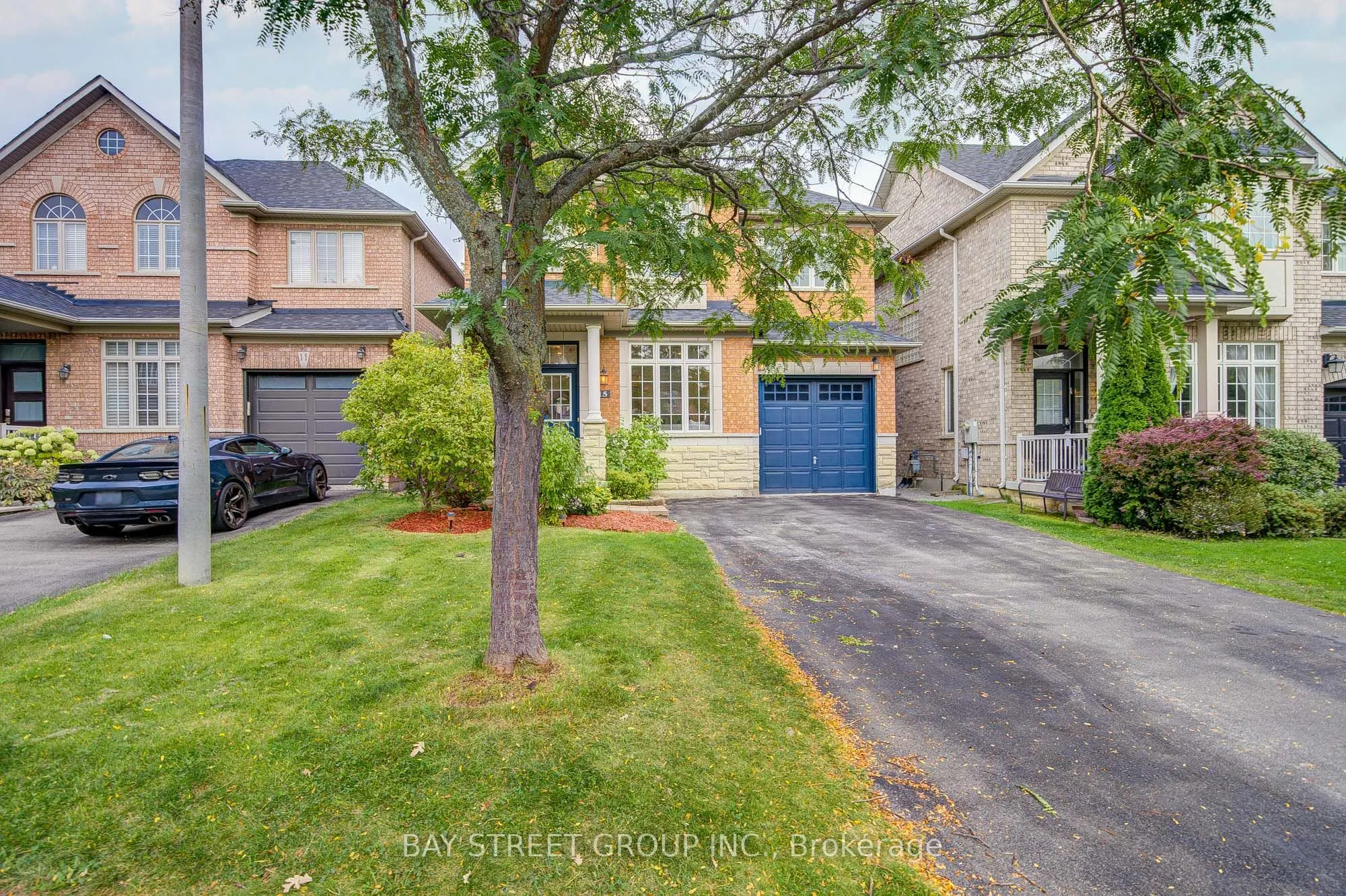 15 Sisley Crescent