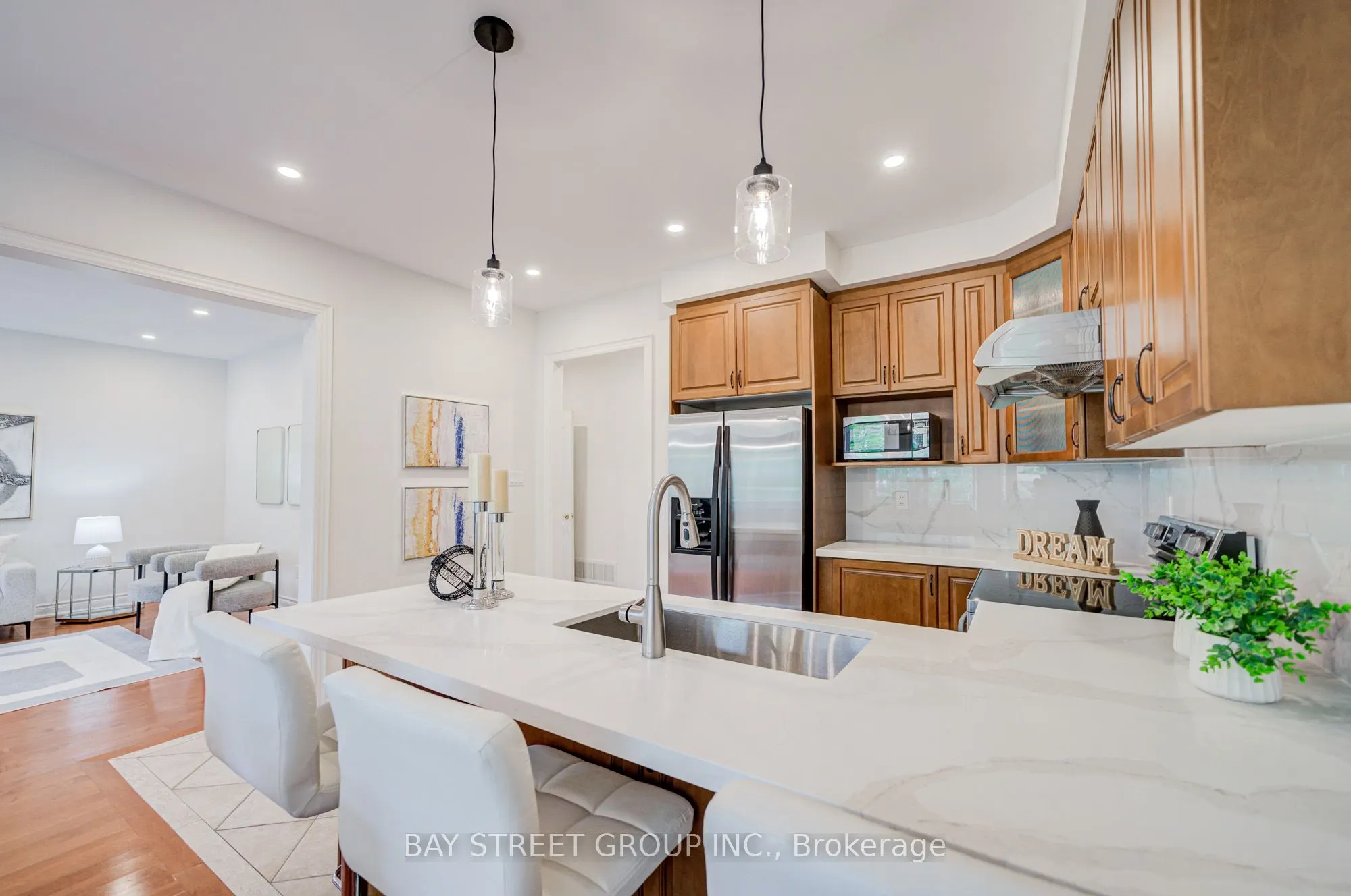 15 Sisley Crescent