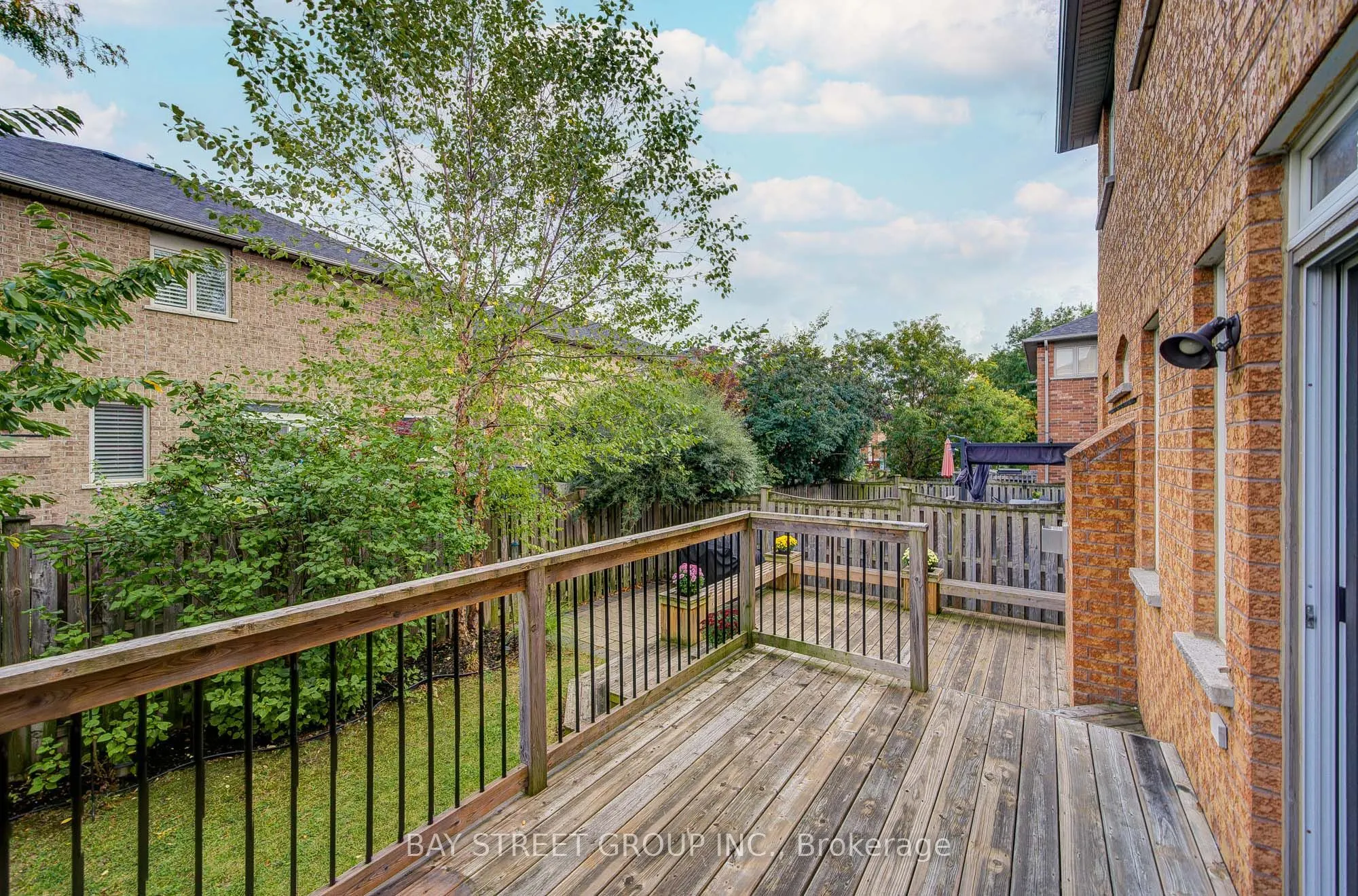 15 Sisley Crescent