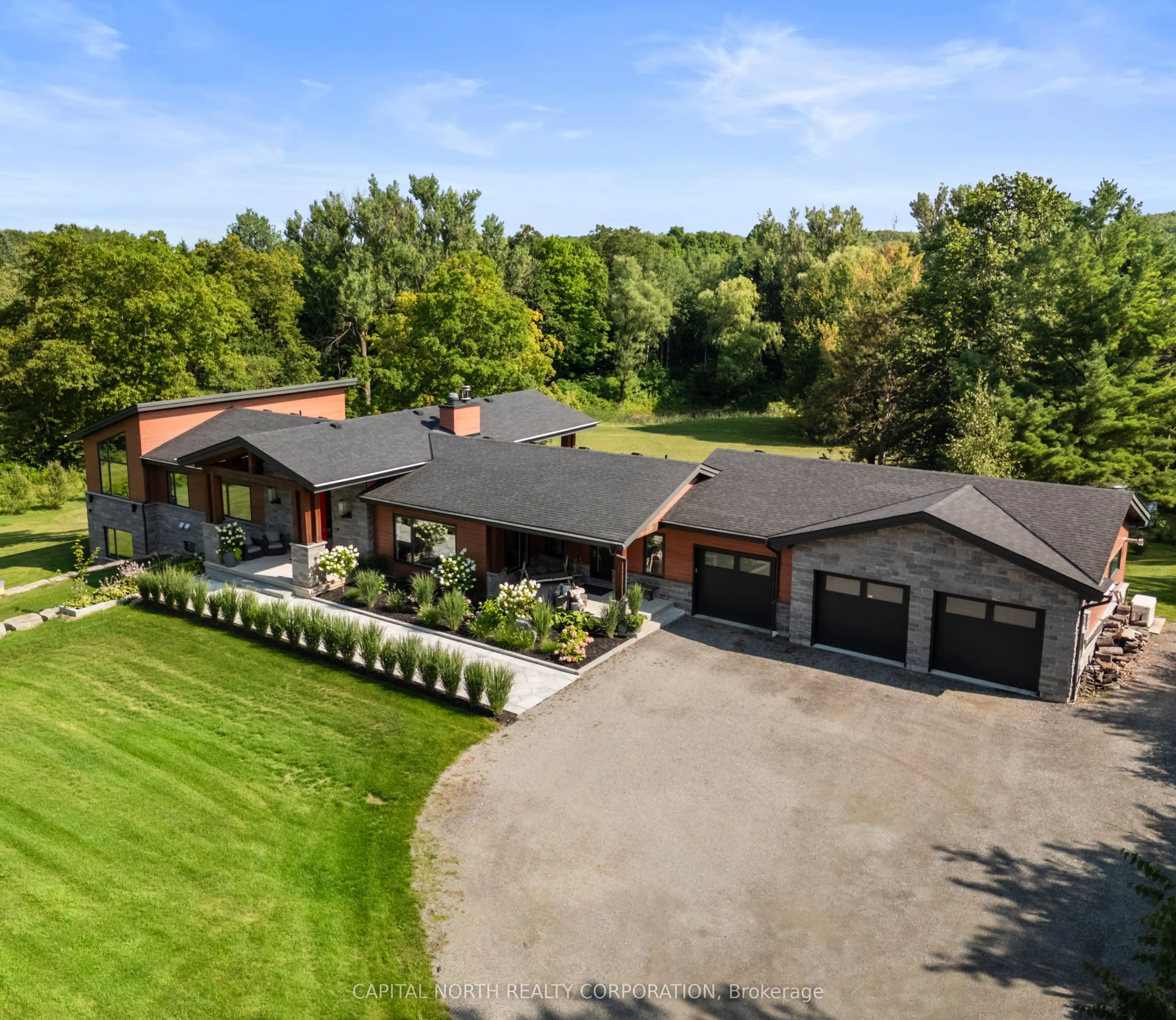2135 17th Side Road