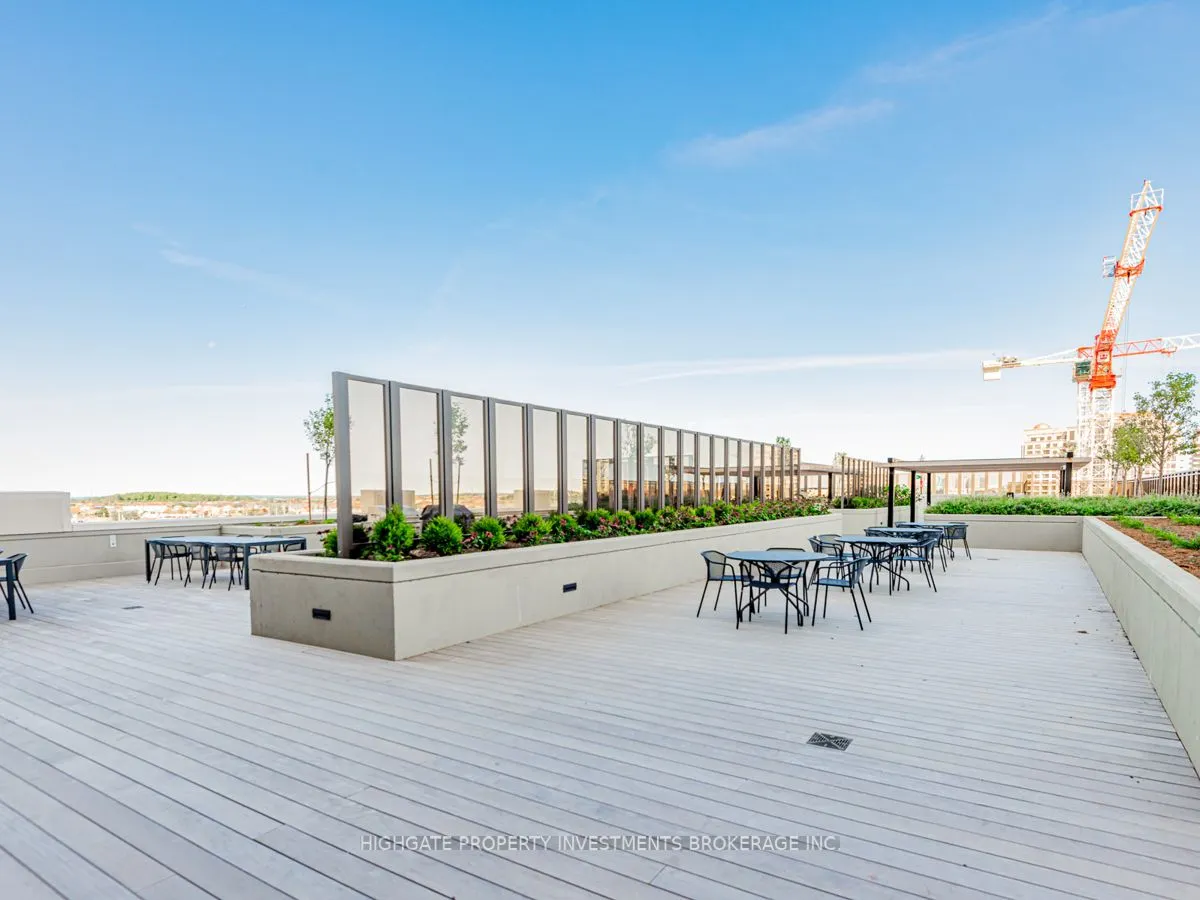 9085 Jane Street, #501