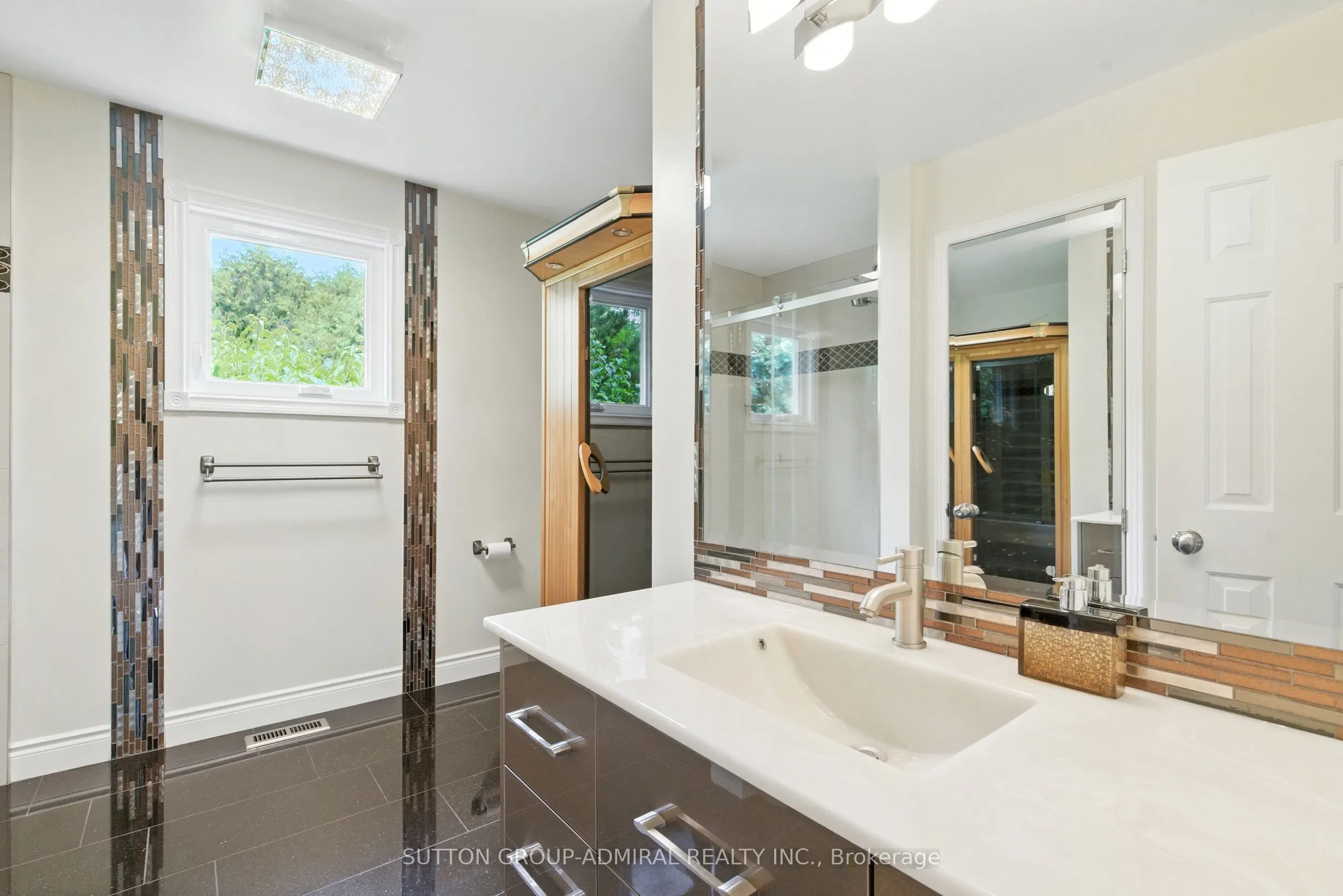 4 Mair Court