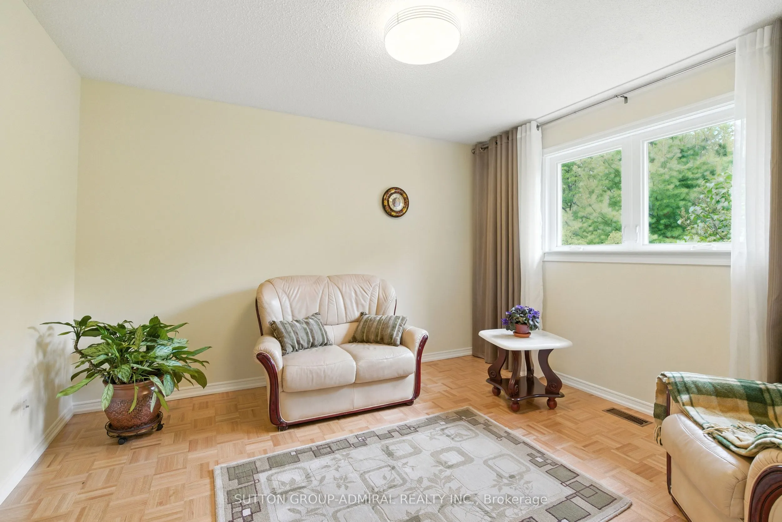 4 Mair Court