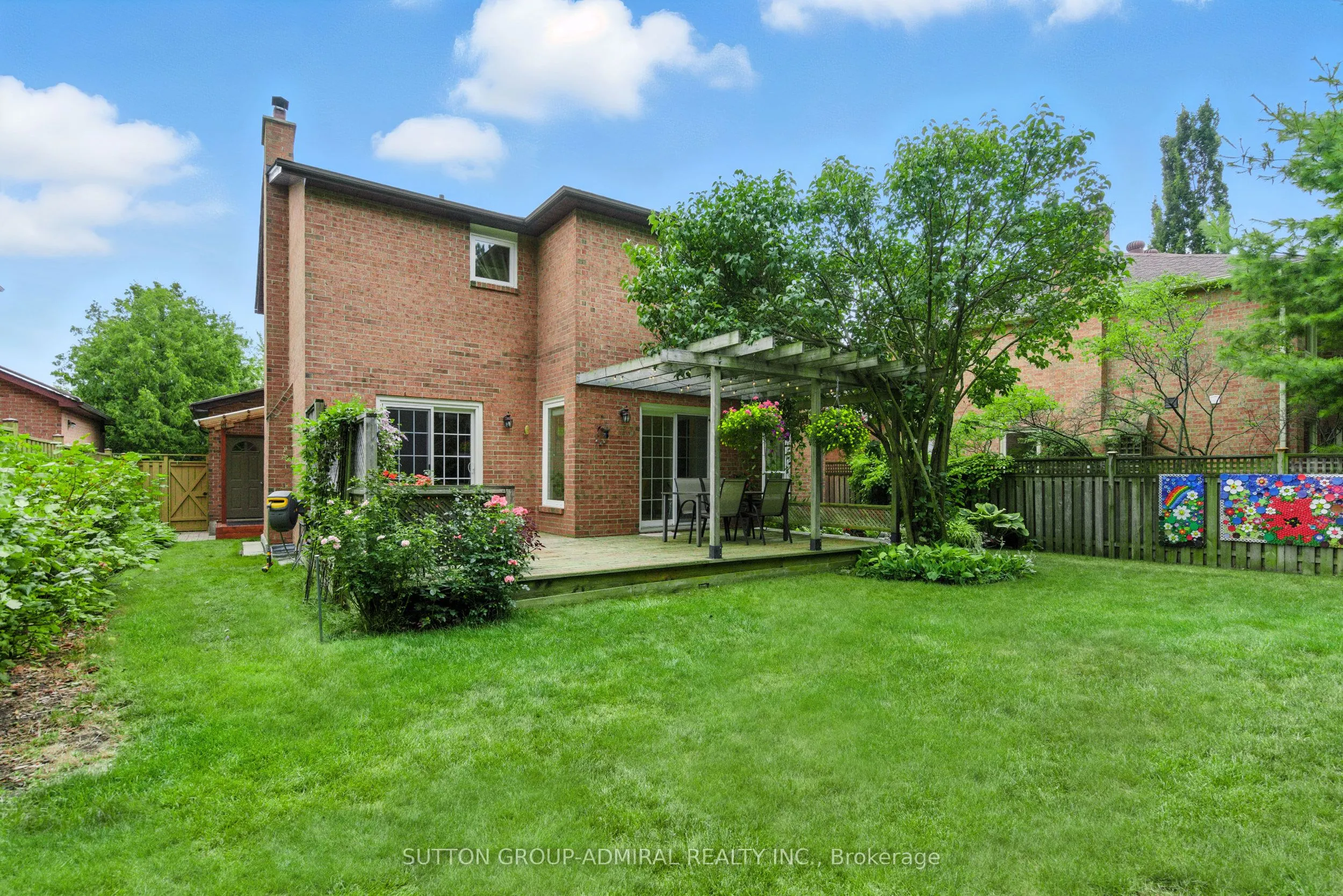 4 Mair Court