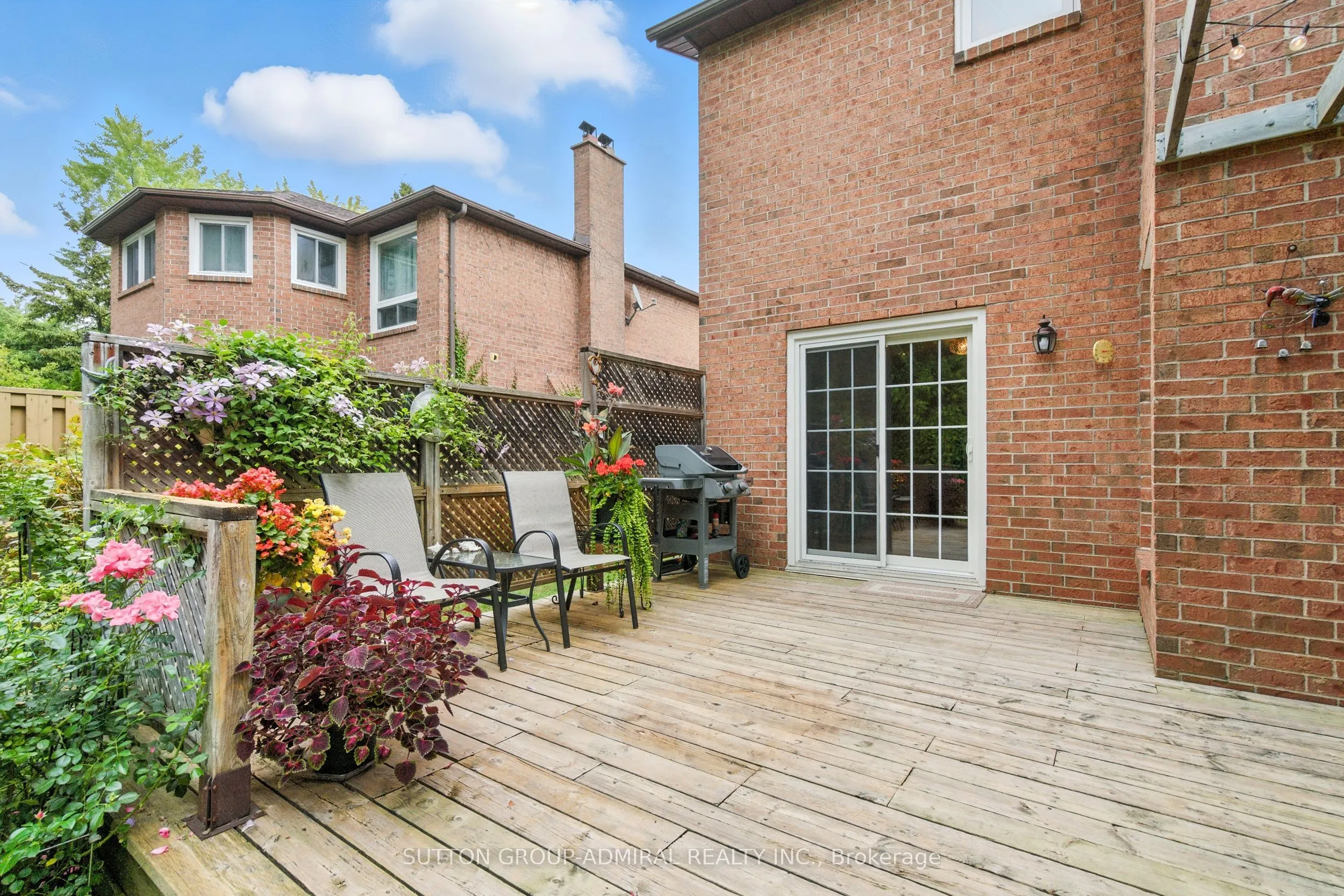 4 Mair Court