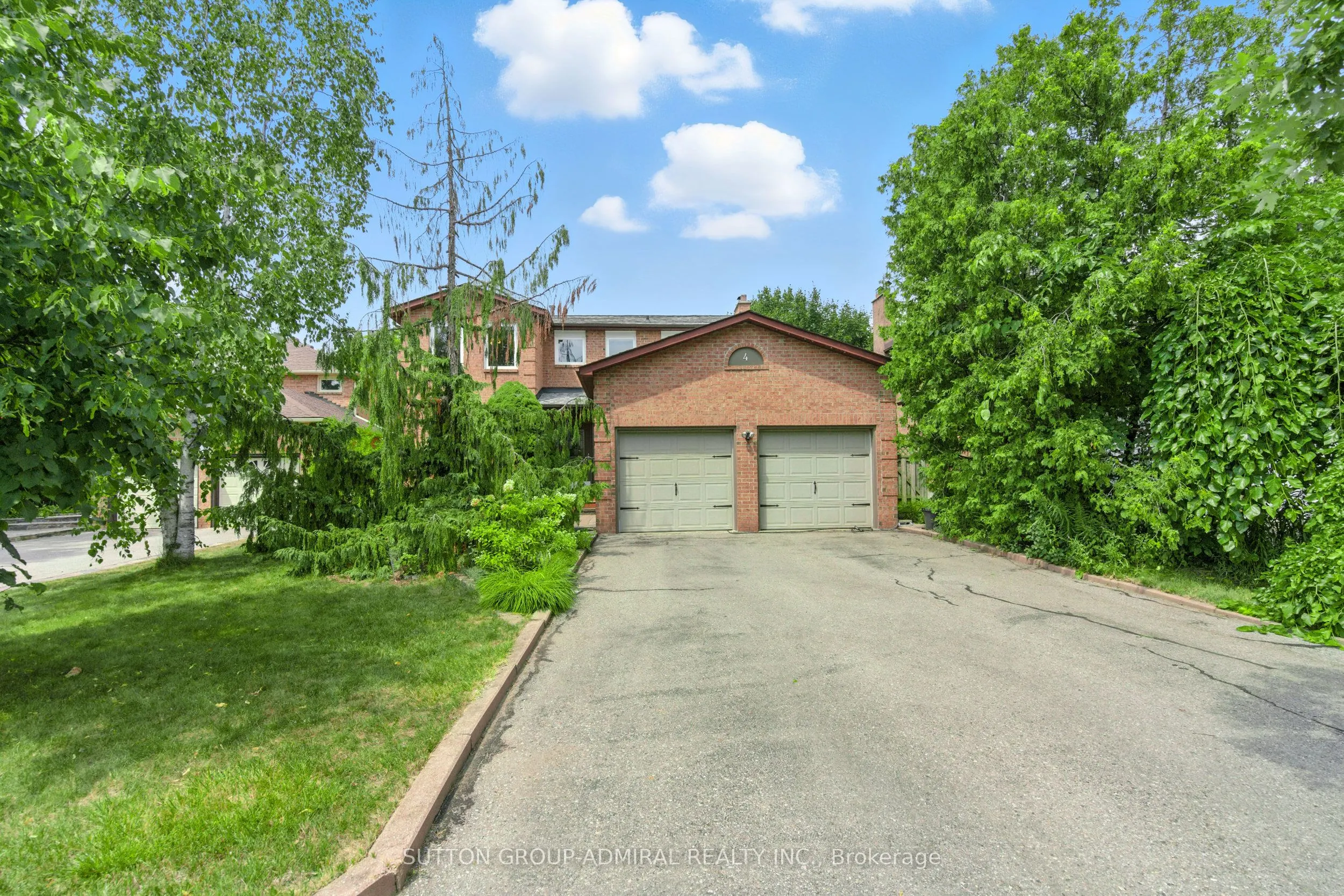 4 Mair Court