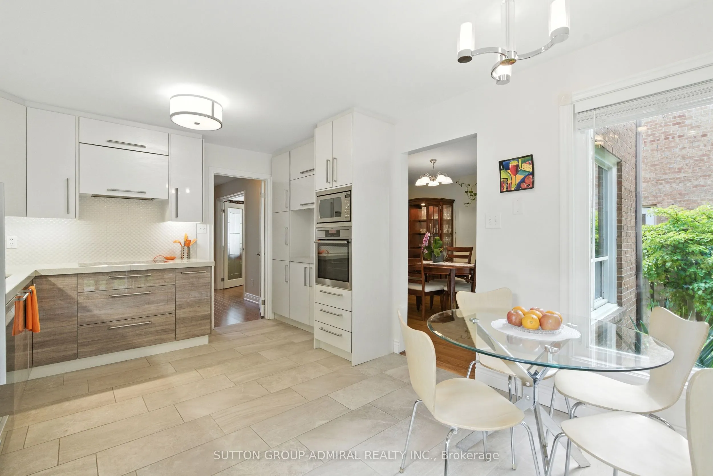 4 Mair Court