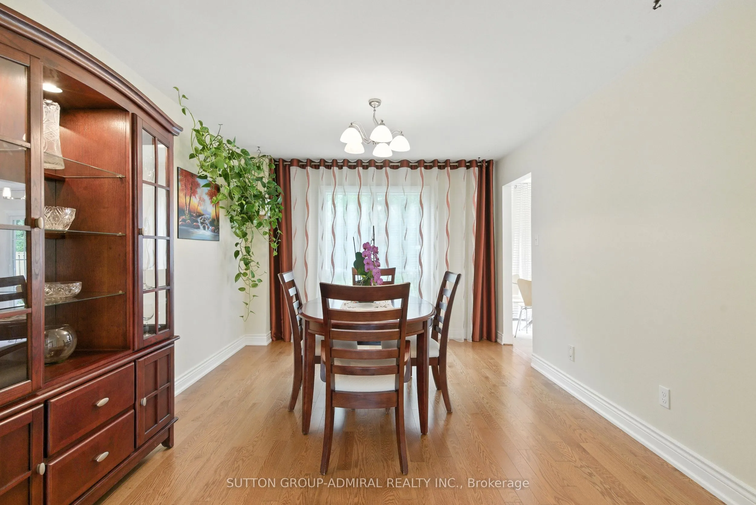 4 Mair Court