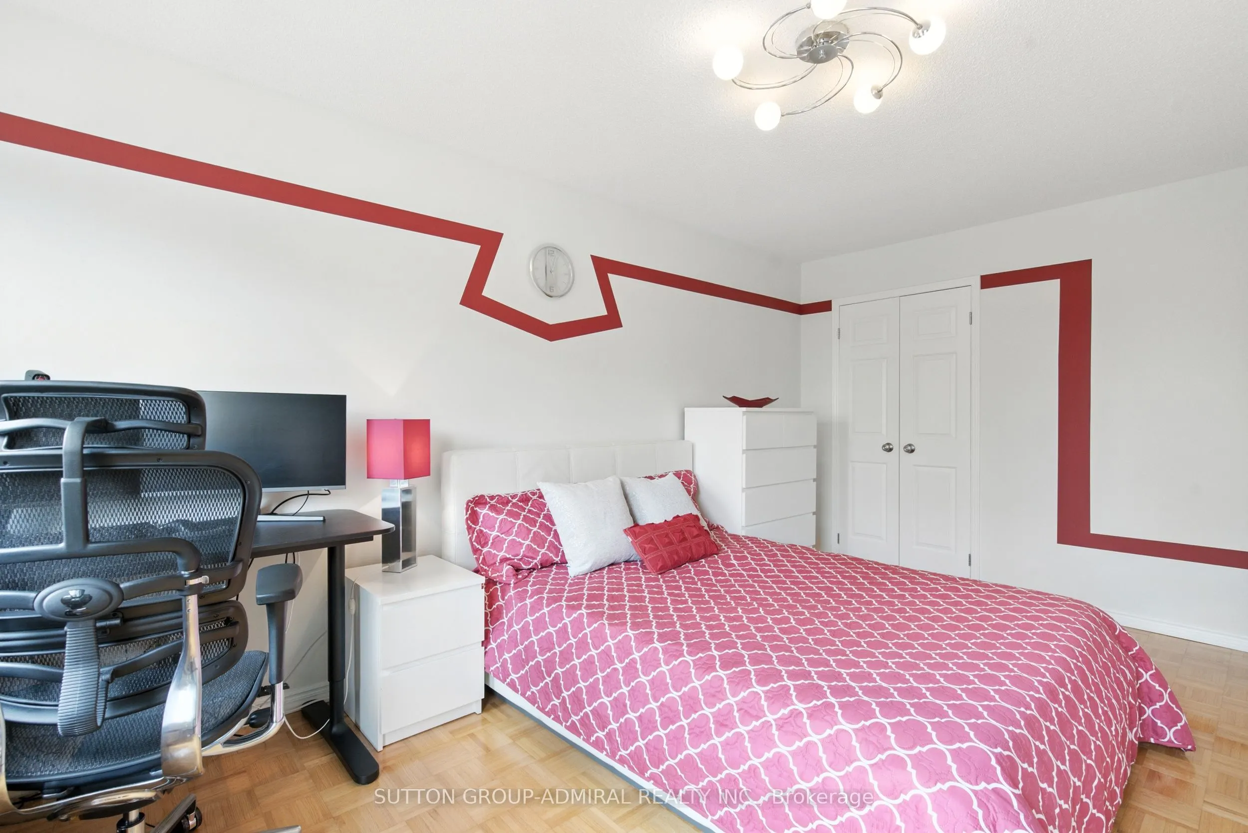 4 Mair Court