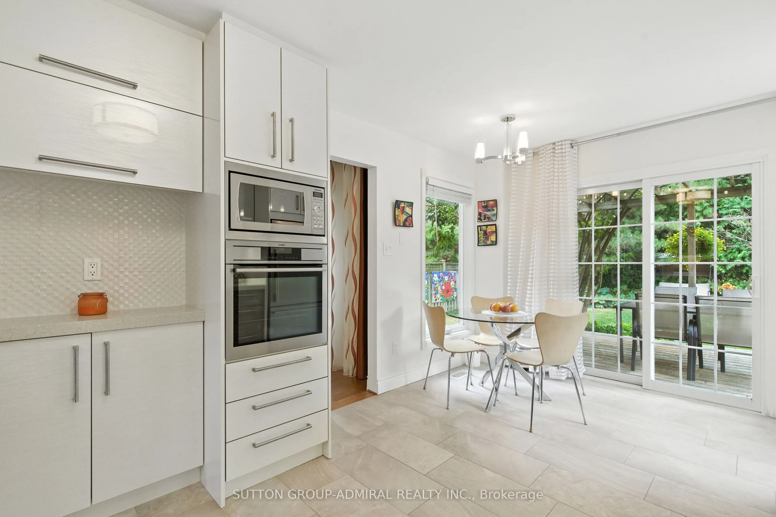 4 Mair Court