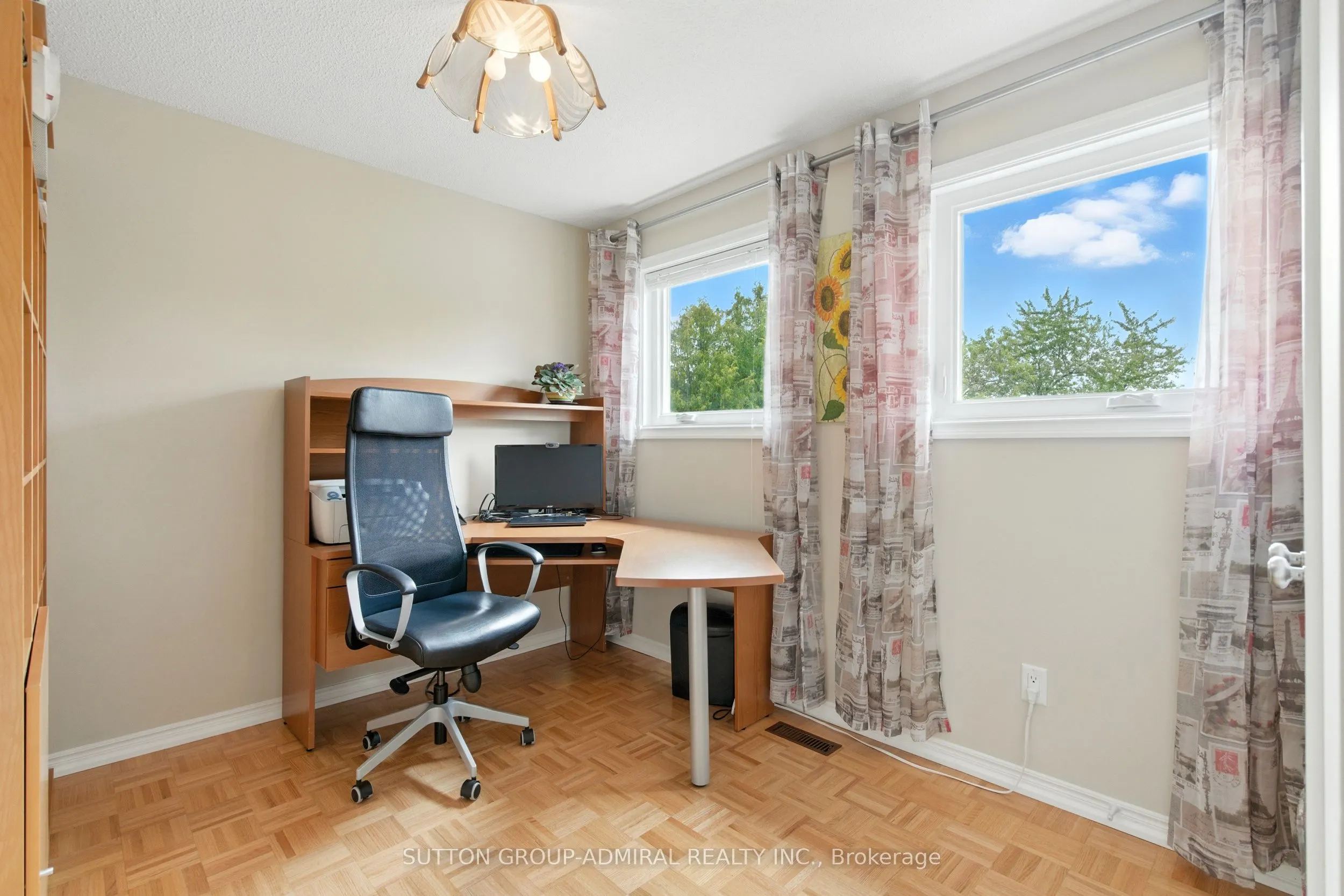 4 Mair Court