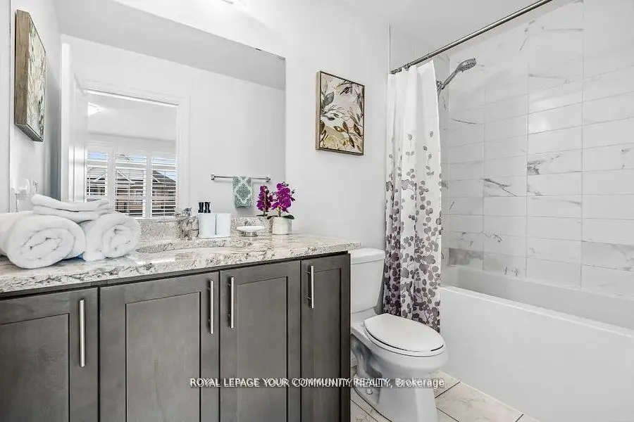 54 Prairie Grass Crescent