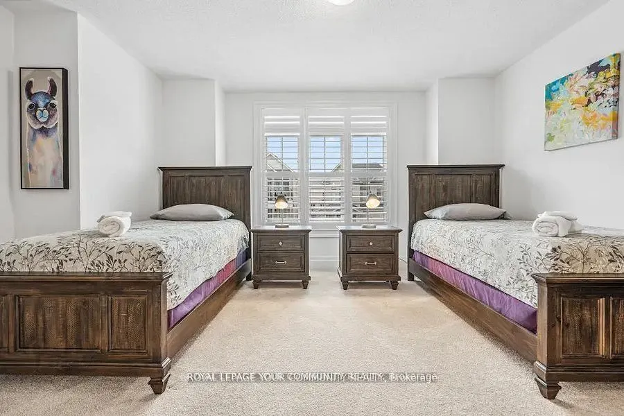 54 Prairie Grass Crescent