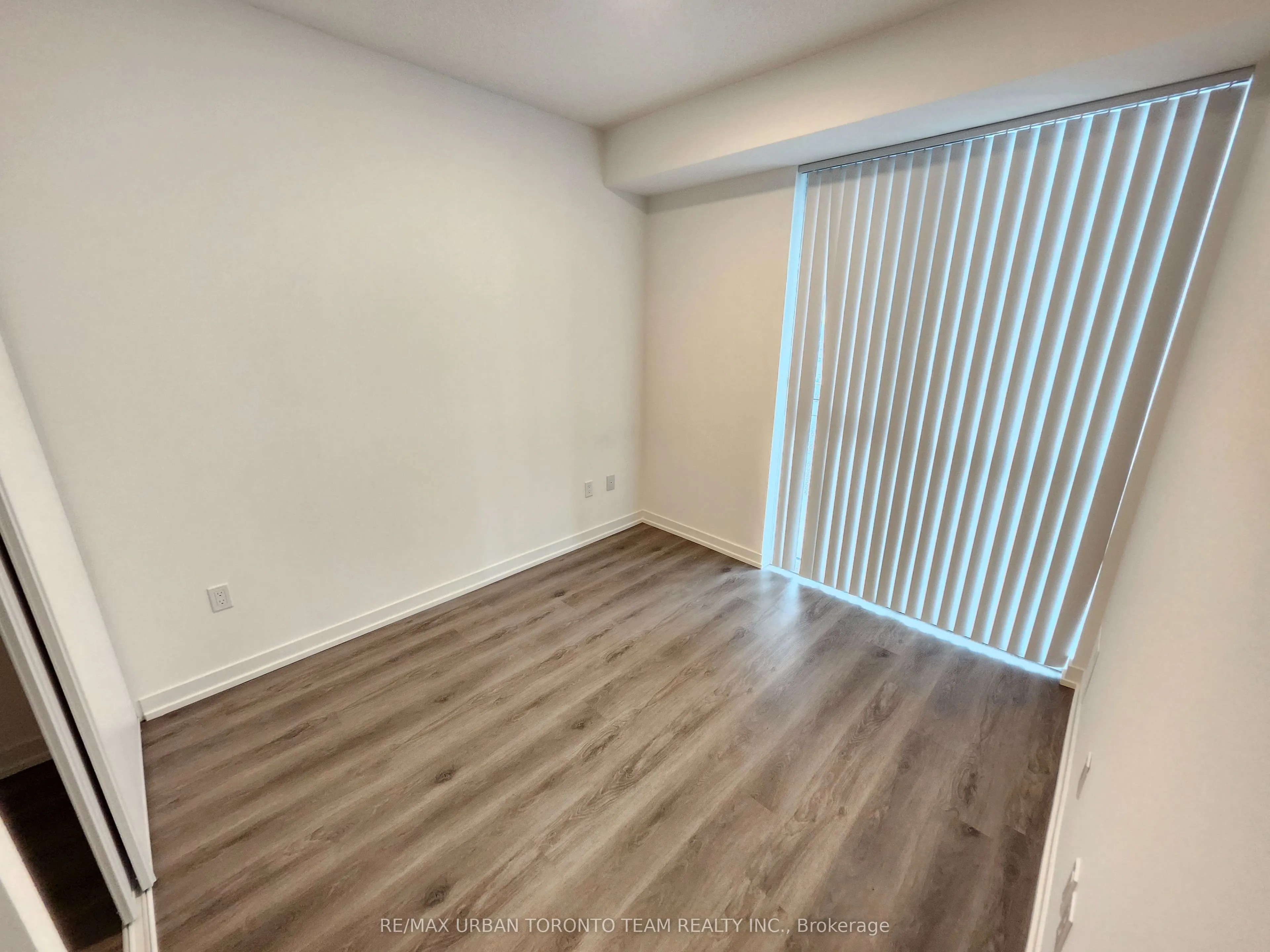 28 Interchange Way, #2615