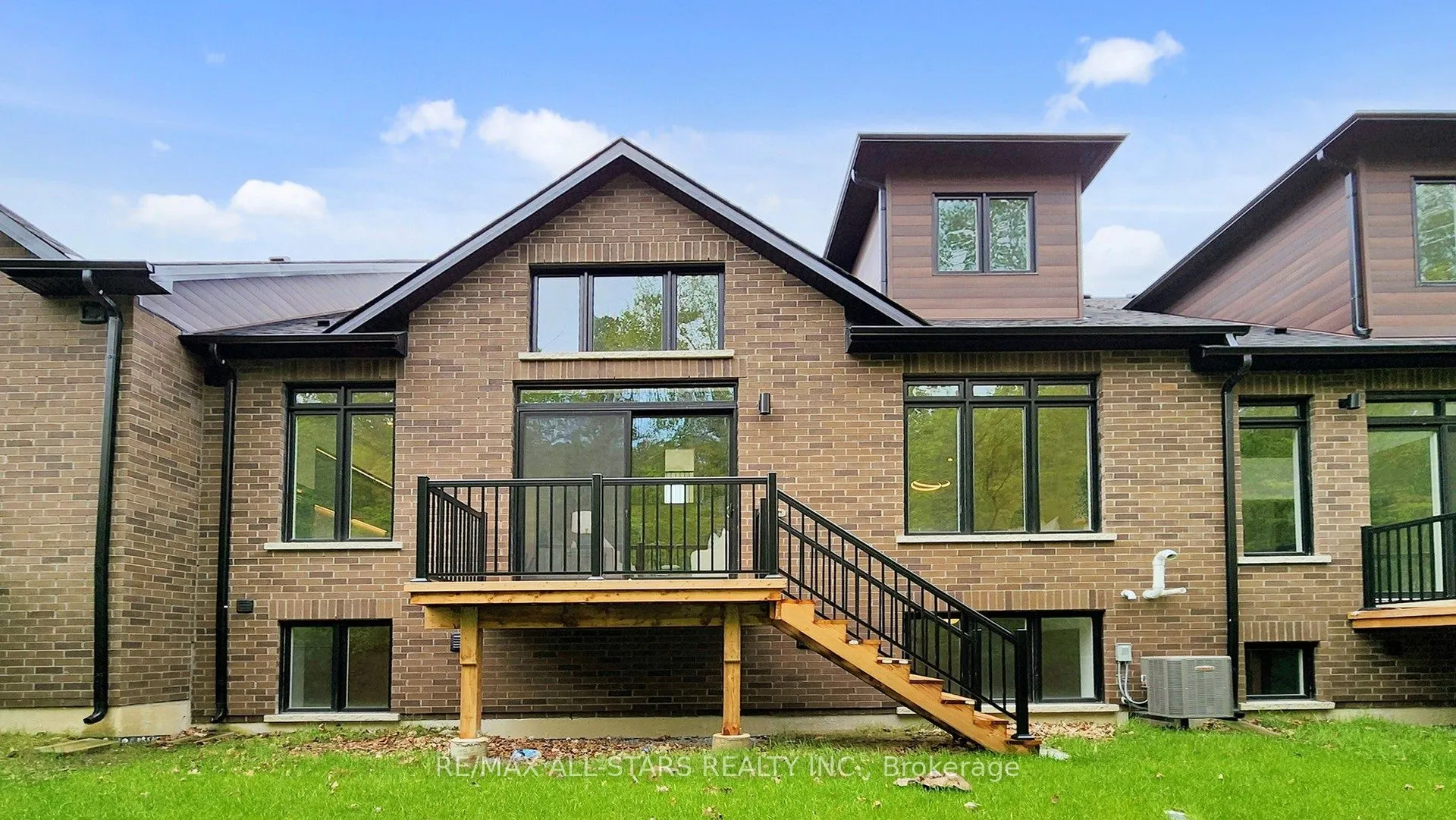 3 Lois Torrance Trail