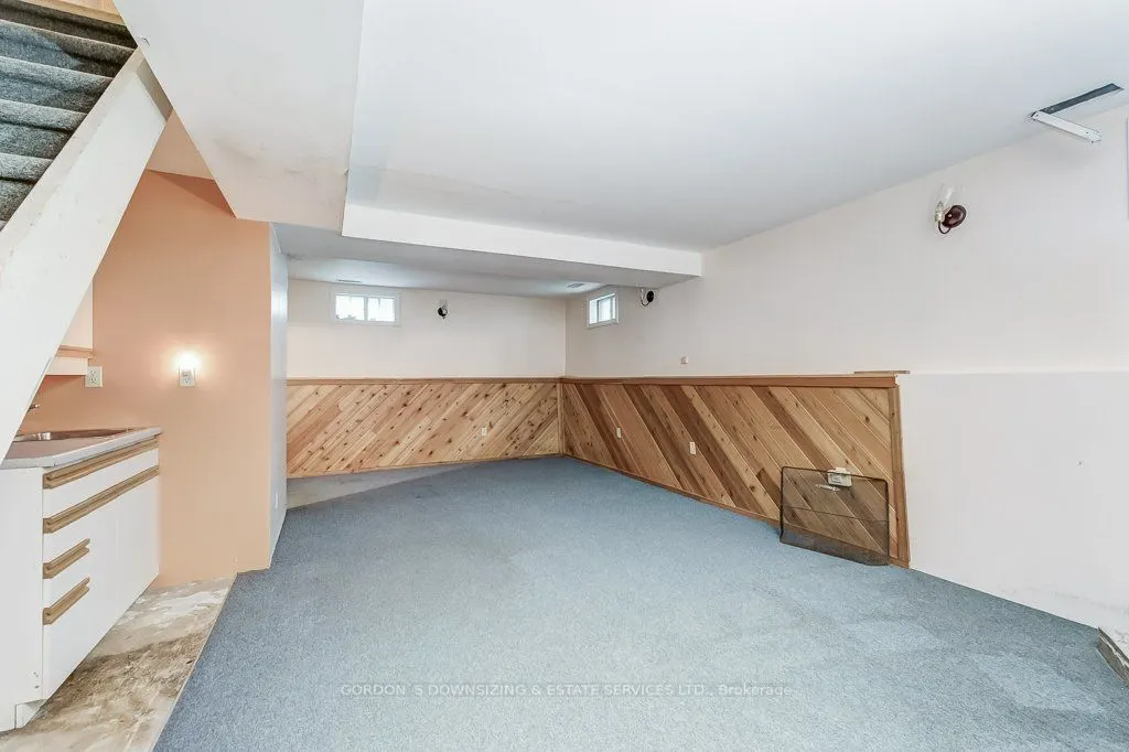 526 Sandford Street