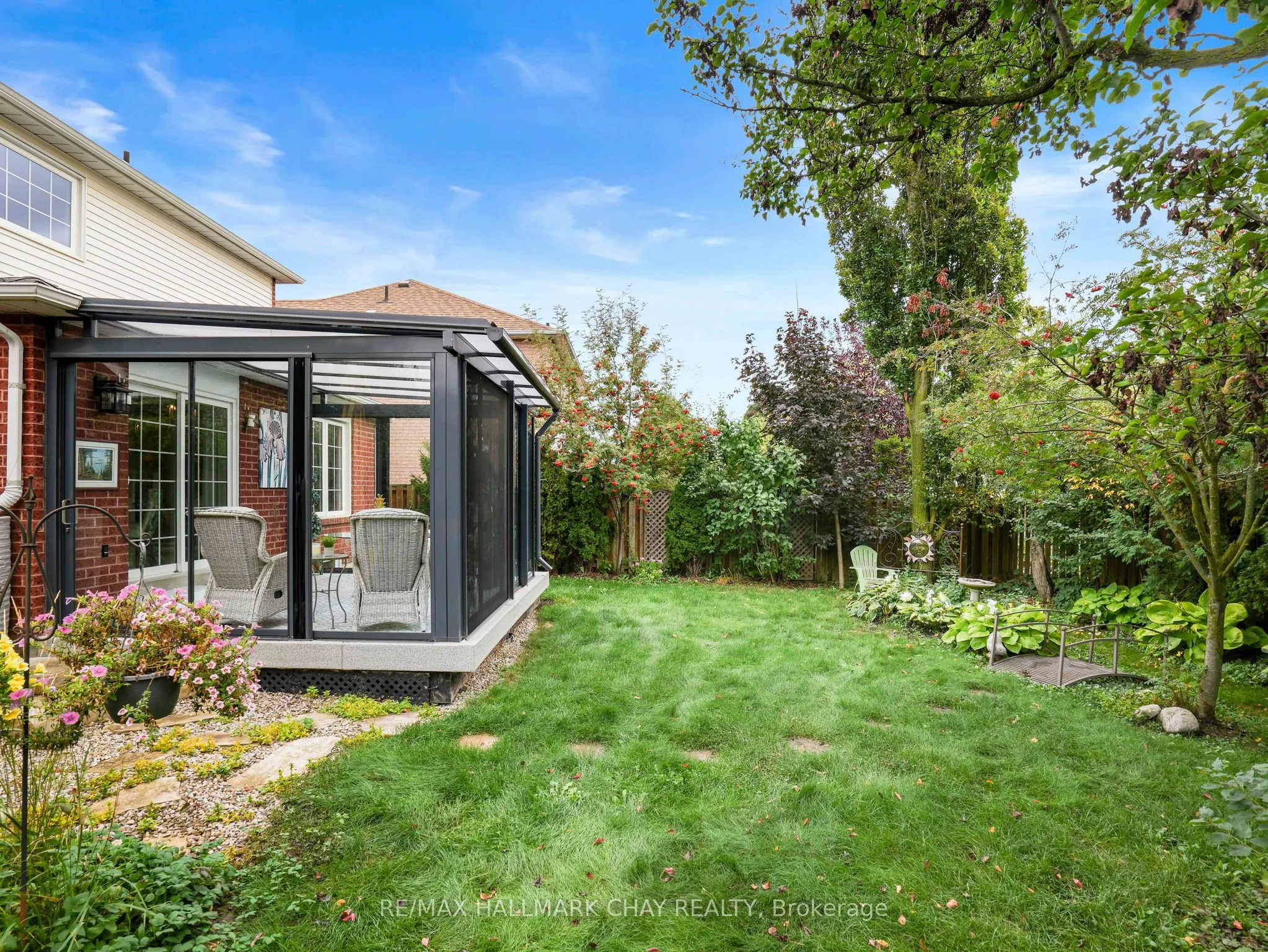 19 Darling Crescent