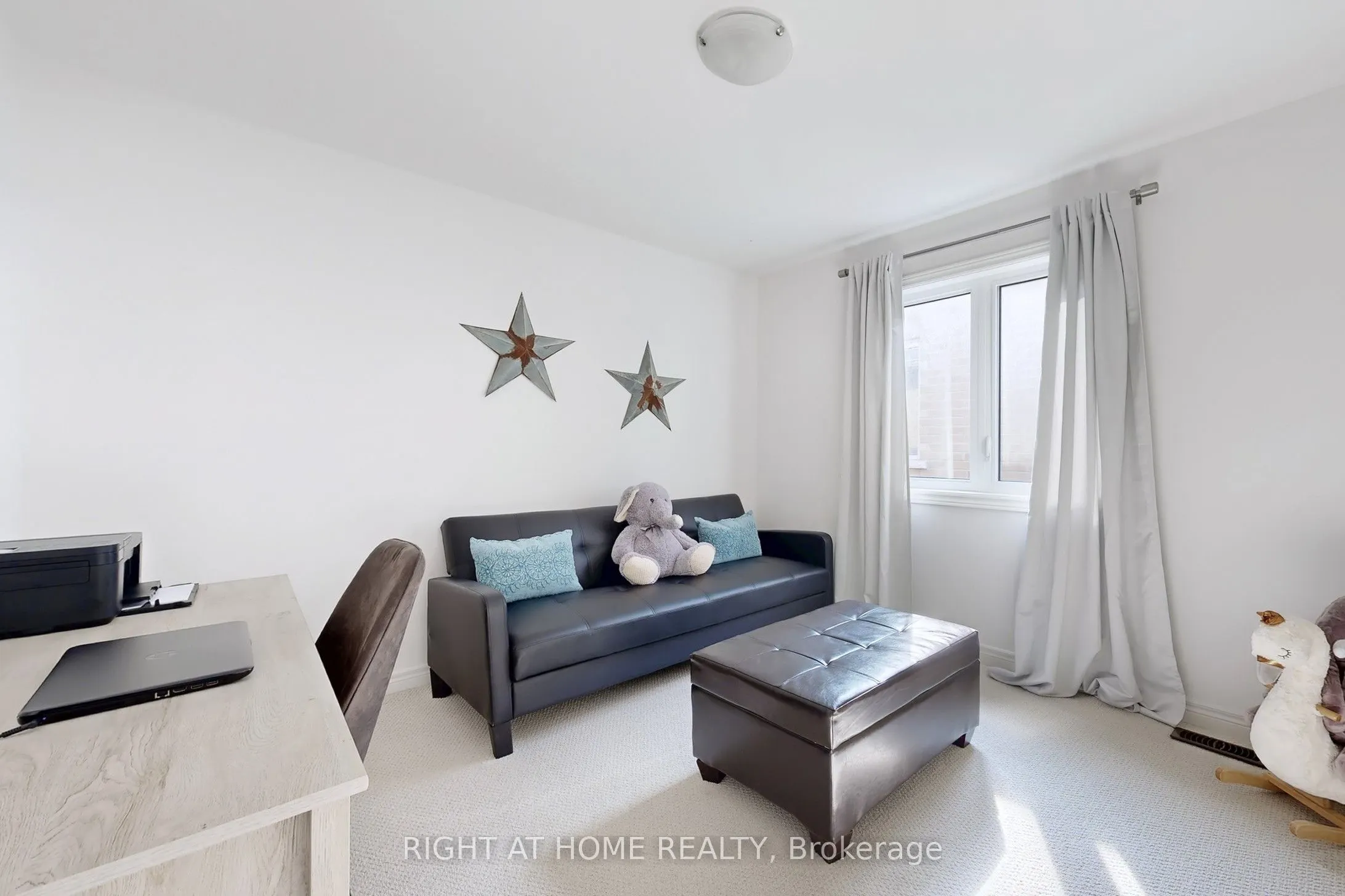 15 Forest Edge Crescent
